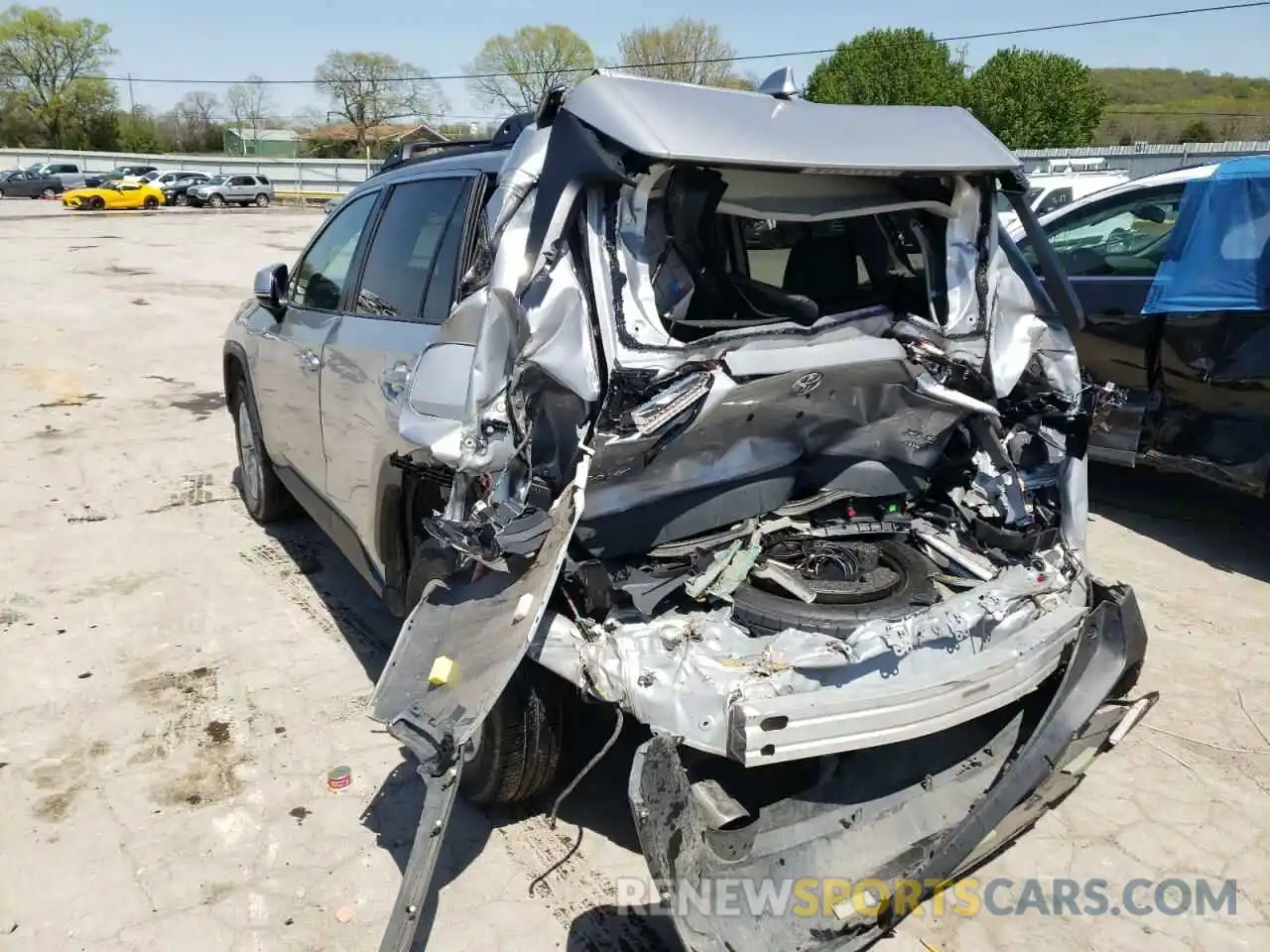 3 Photograph of a damaged car 2T3P1RFV3KW028182 TOYOTA RAV4 2019