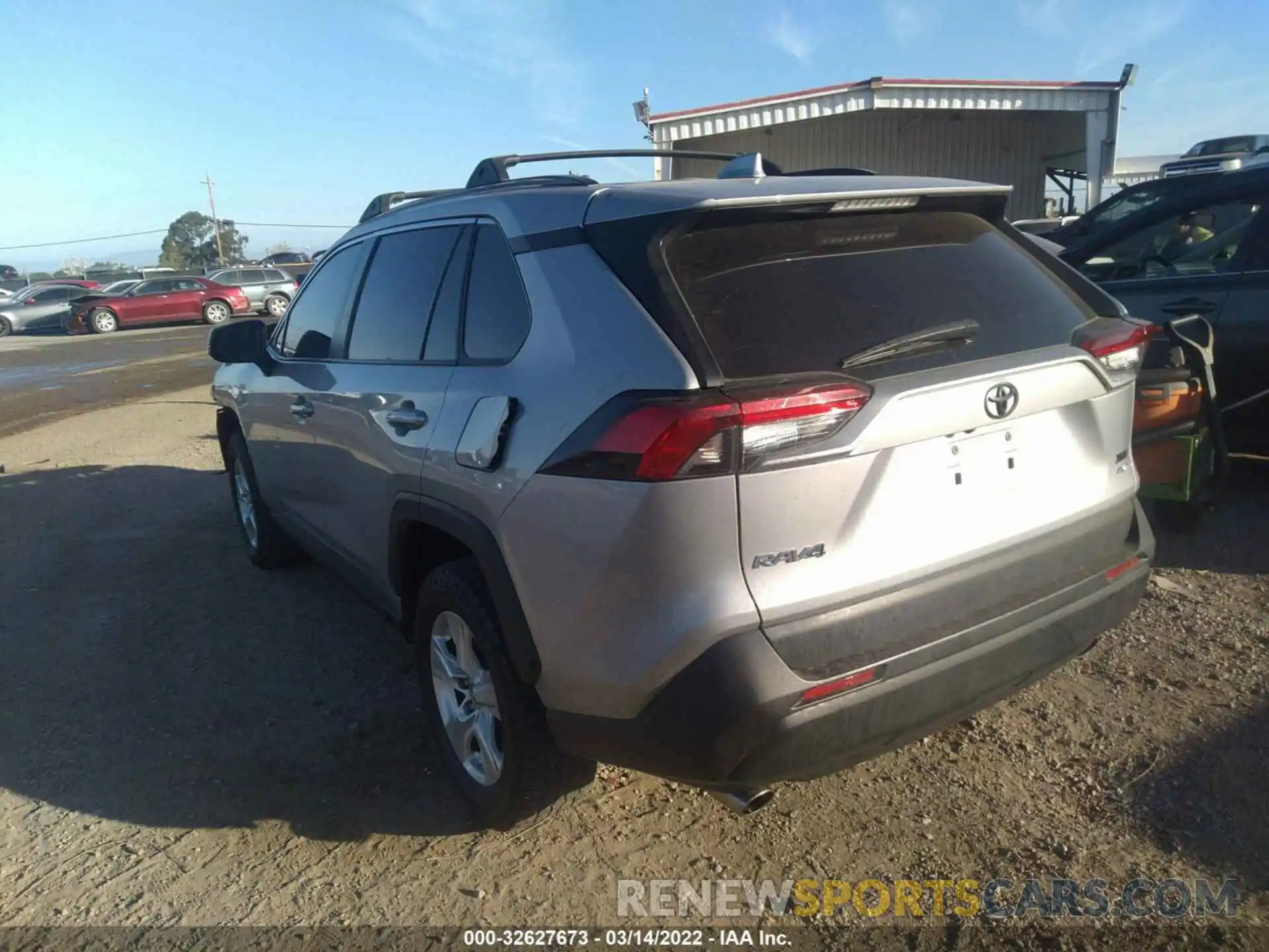 3 Photograph of a damaged car 2T3P1RFV3KW033205 TOYOTA RAV4 2019