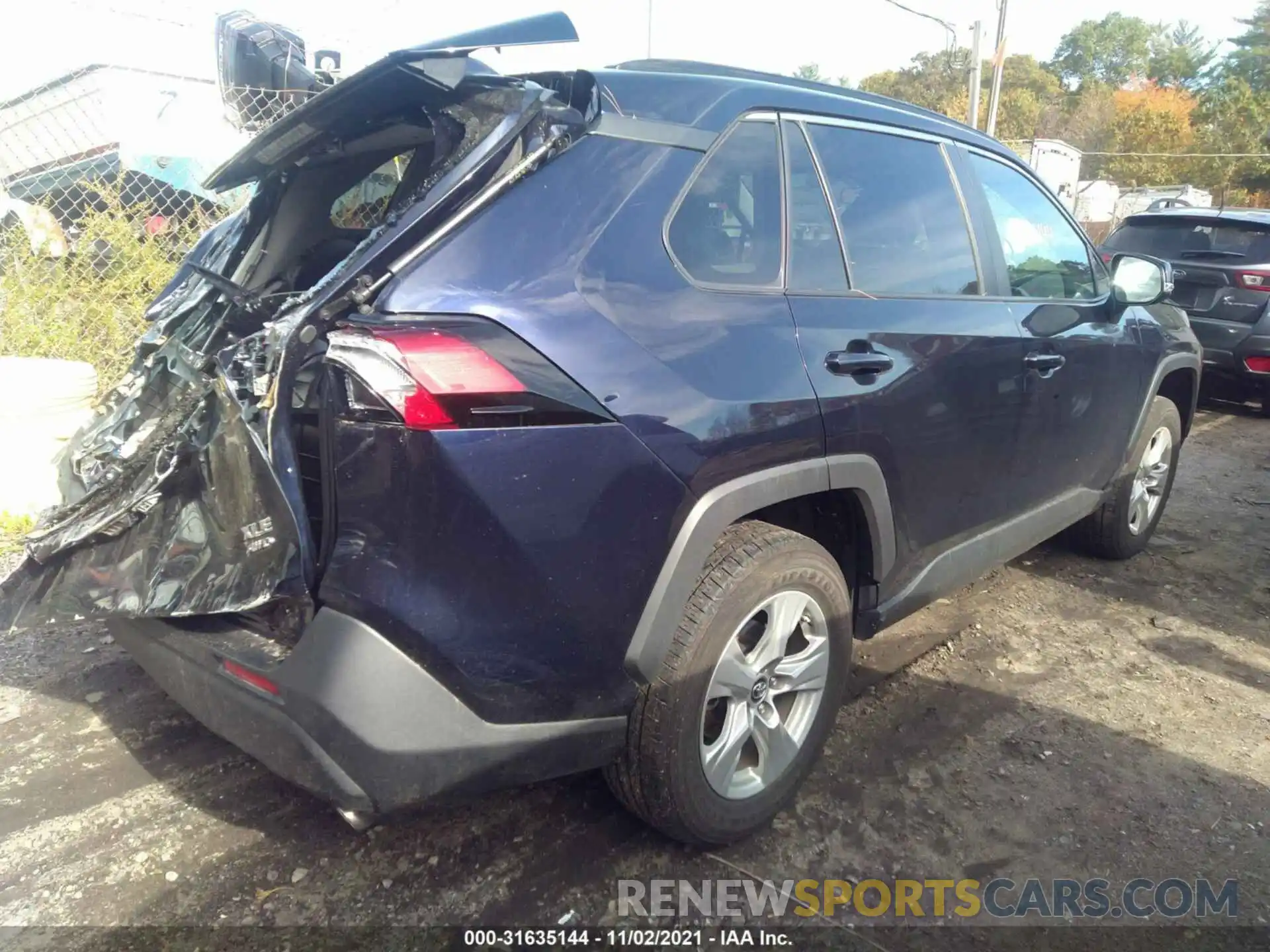 4 Photograph of a damaged car 2T3P1RFV3KW034032 TOYOTA RAV4 2019