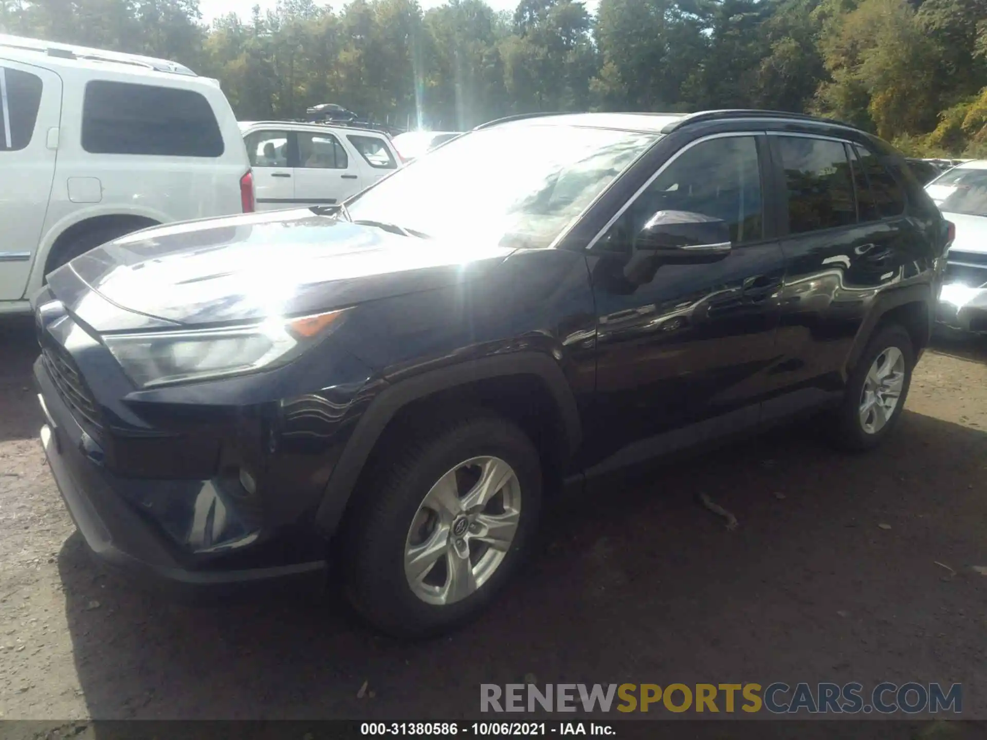 2 Photograph of a damaged car 2T3P1RFV3KW049470 TOYOTA RAV4 2019