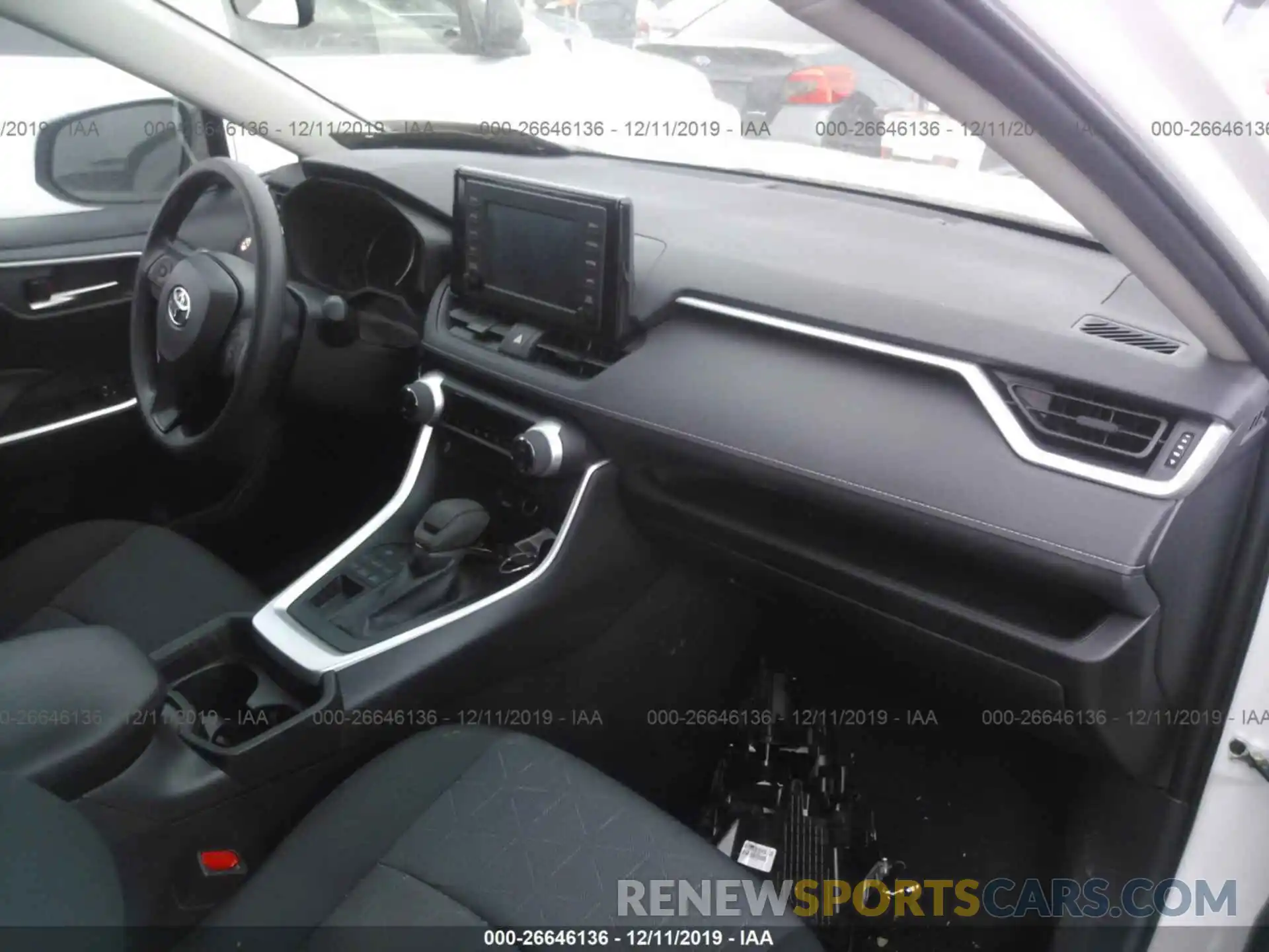 5 Photograph of a damaged car 2T3P1RFV3KW051574 TOYOTA RAV4 2019