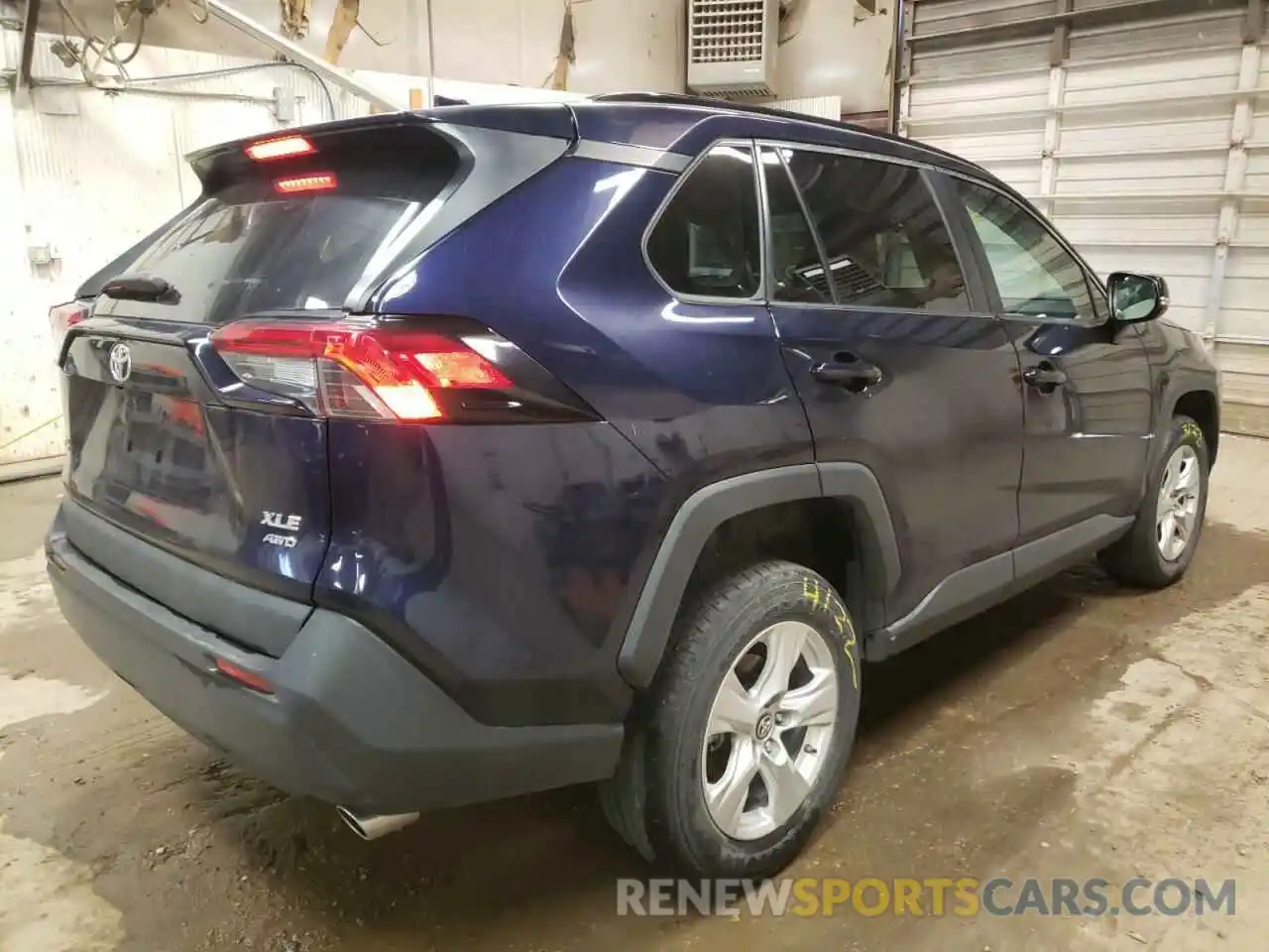 4 Photograph of a damaged car 2T3P1RFV3KW055110 TOYOTA RAV4 2019