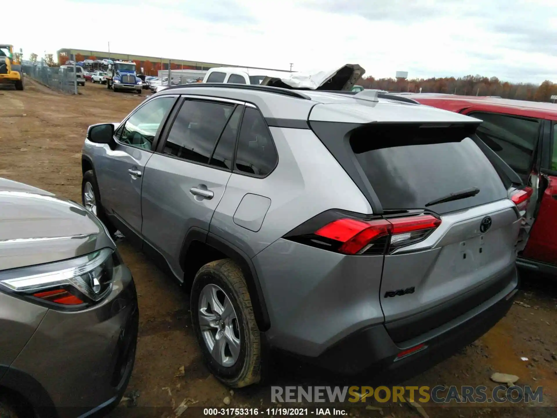 2 Photograph of a damaged car 2T3P1RFV3KW068780 TOYOTA RAV4 2019