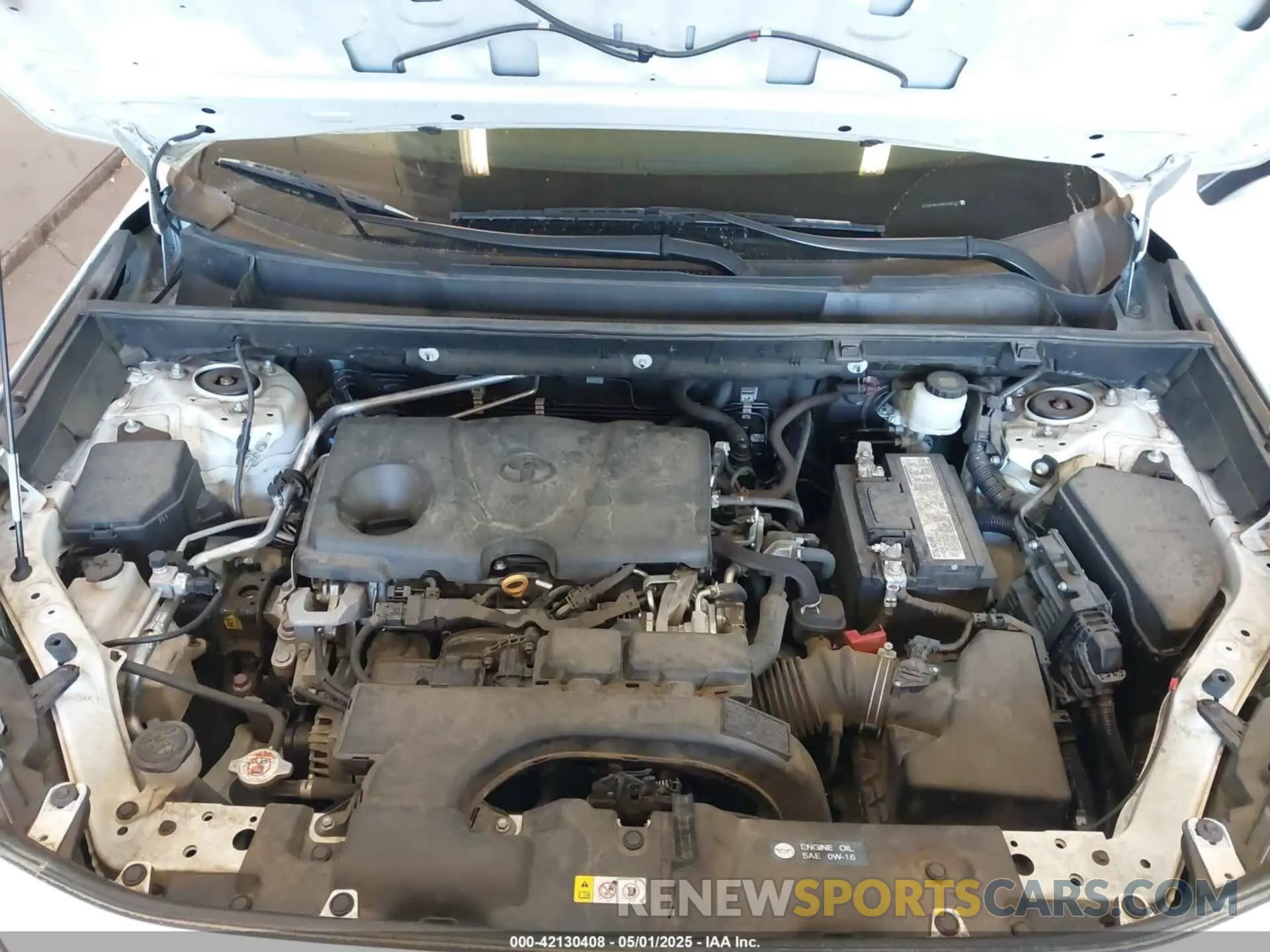 10 Photograph of a damaged car 2T3P1RFV4KC006371 TOYOTA RAV4 2019