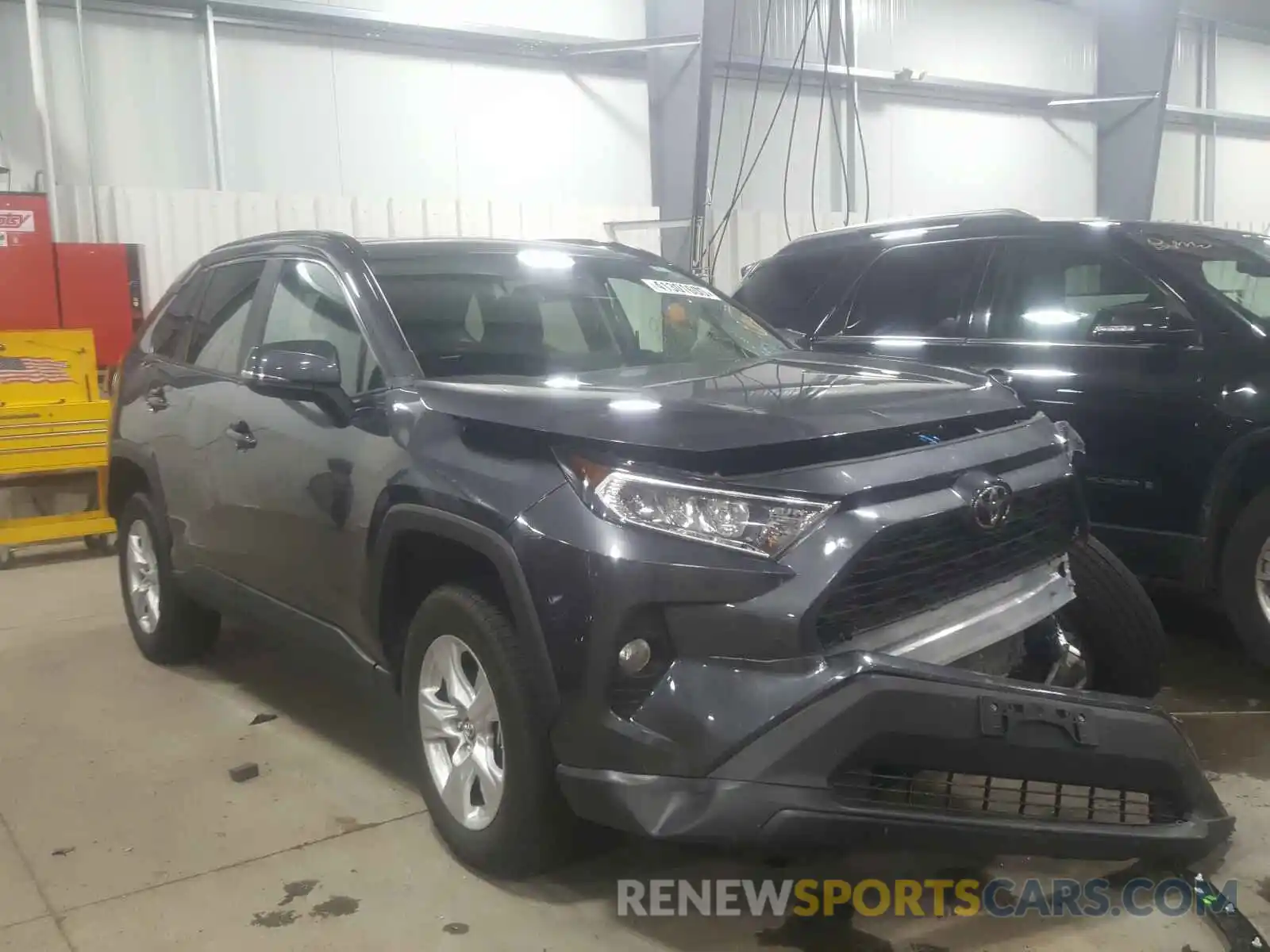 1 Photograph of a damaged car 2T3P1RFV4KC025759 TOYOTA RAV4 2019