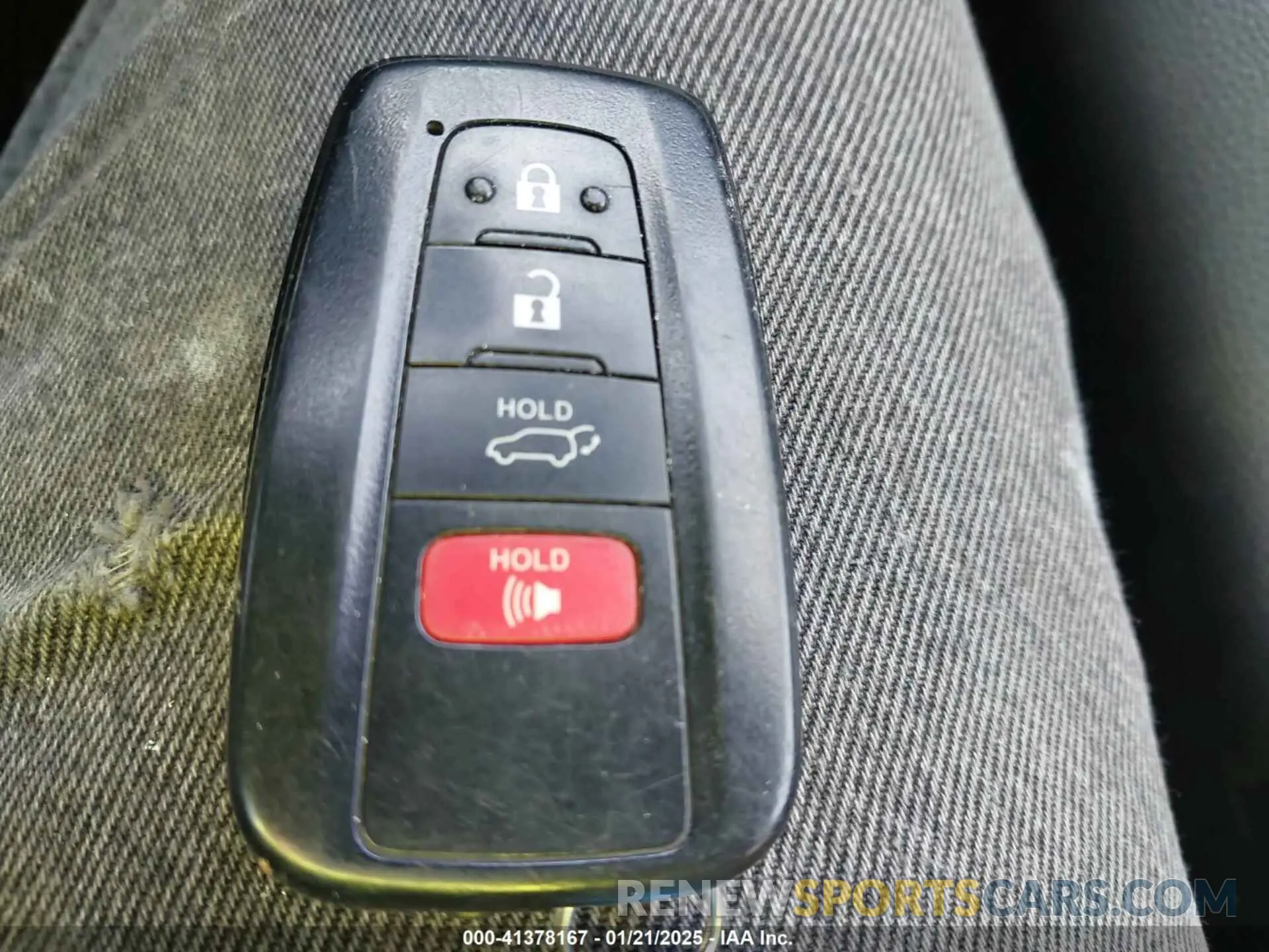 11 Photograph of a damaged car 2T3P1RFV4KC045087 TOYOTA RAV4 2019