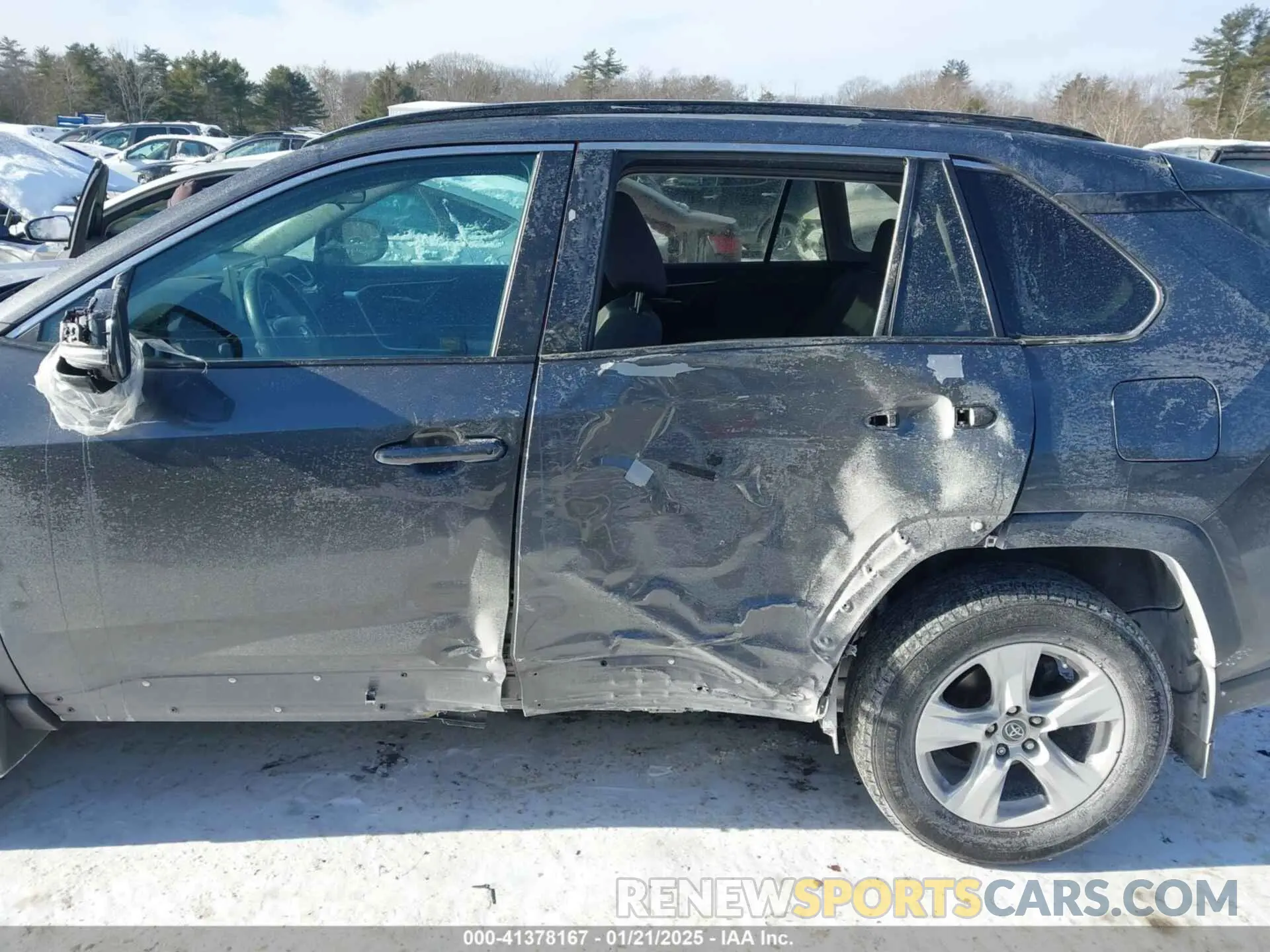 14 Photograph of a damaged car 2T3P1RFV4KC045087 TOYOTA RAV4 2019