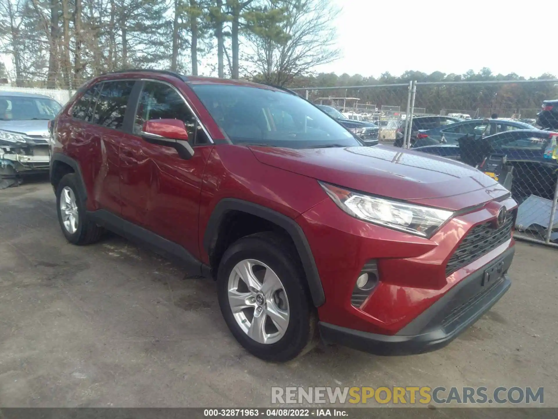 1 Photograph of a damaged car 2T3P1RFV4KC050337 TOYOTA RAV4 2019