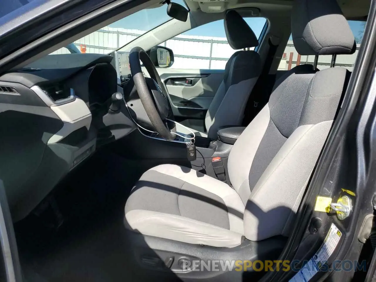 7 Photograph of a damaged car 2T3P1RFV4KW022293 TOYOTA RAV4 2019