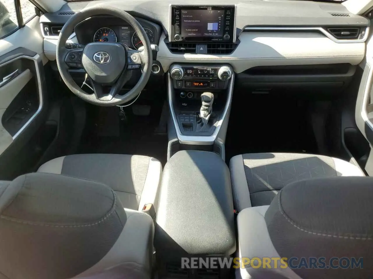 8 Photograph of a damaged car 2T3P1RFV4KW022293 TOYOTA RAV4 2019