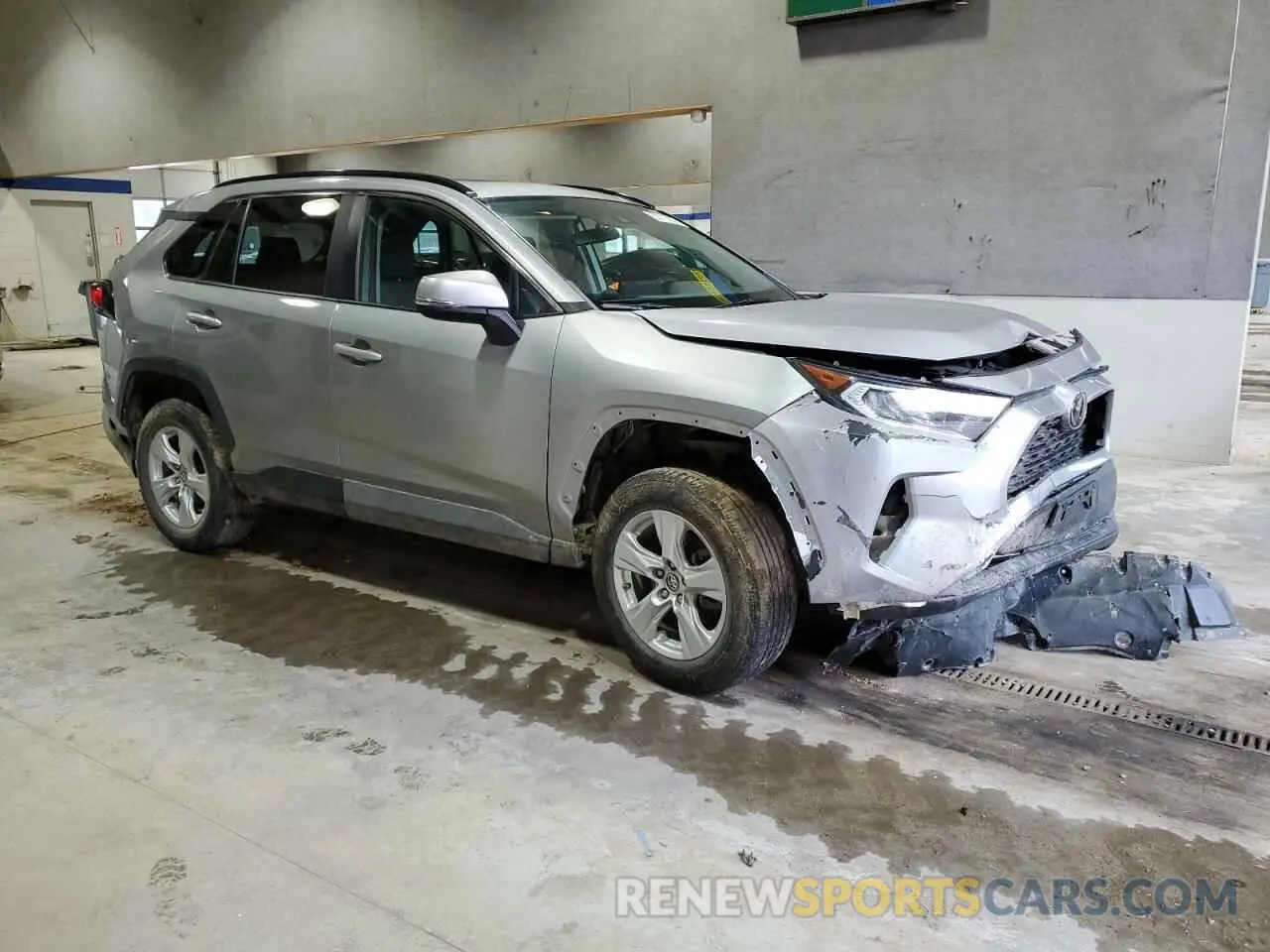 4 Photograph of a damaged car 2T3P1RFV4KW042785 TOYOTA RAV4 2019