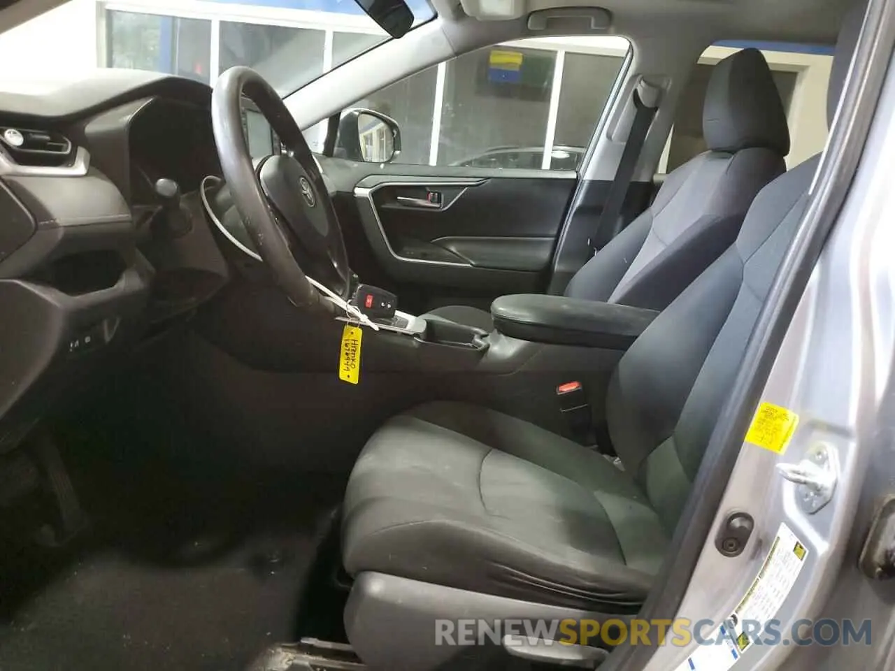 7 Photograph of a damaged car 2T3P1RFV4KW042785 TOYOTA RAV4 2019