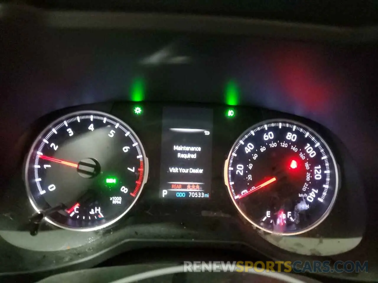 9 Photograph of a damaged car 2T3P1RFV4KW042785 TOYOTA RAV4 2019