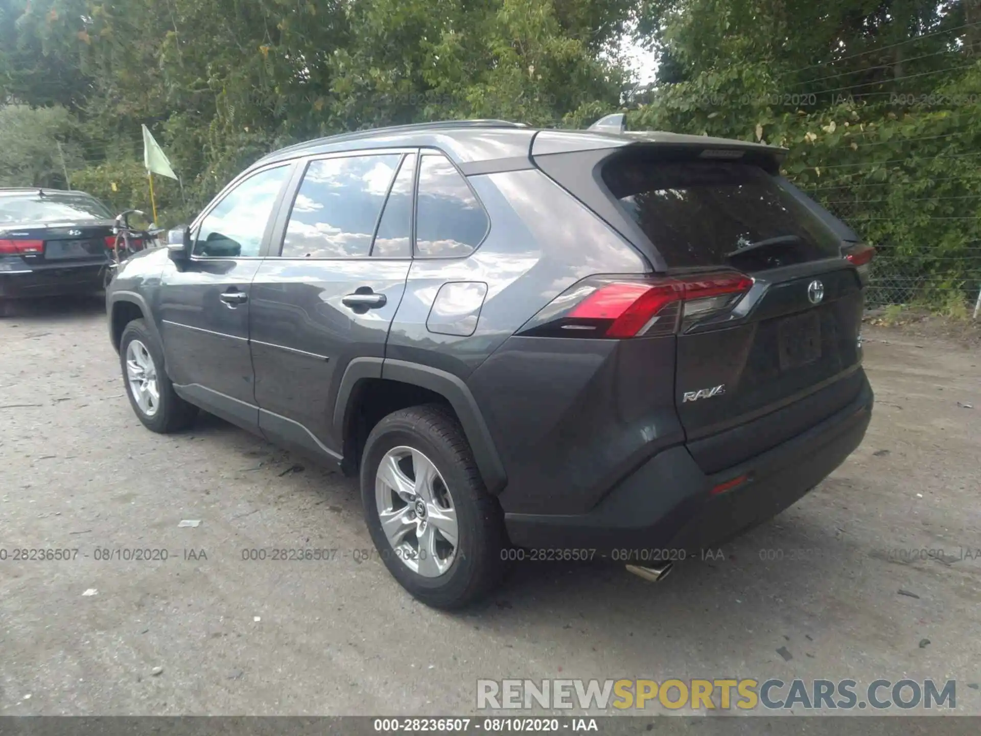 3 Photograph of a damaged car 2T3P1RFV4KW056945 TOYOTA RAV4 2019