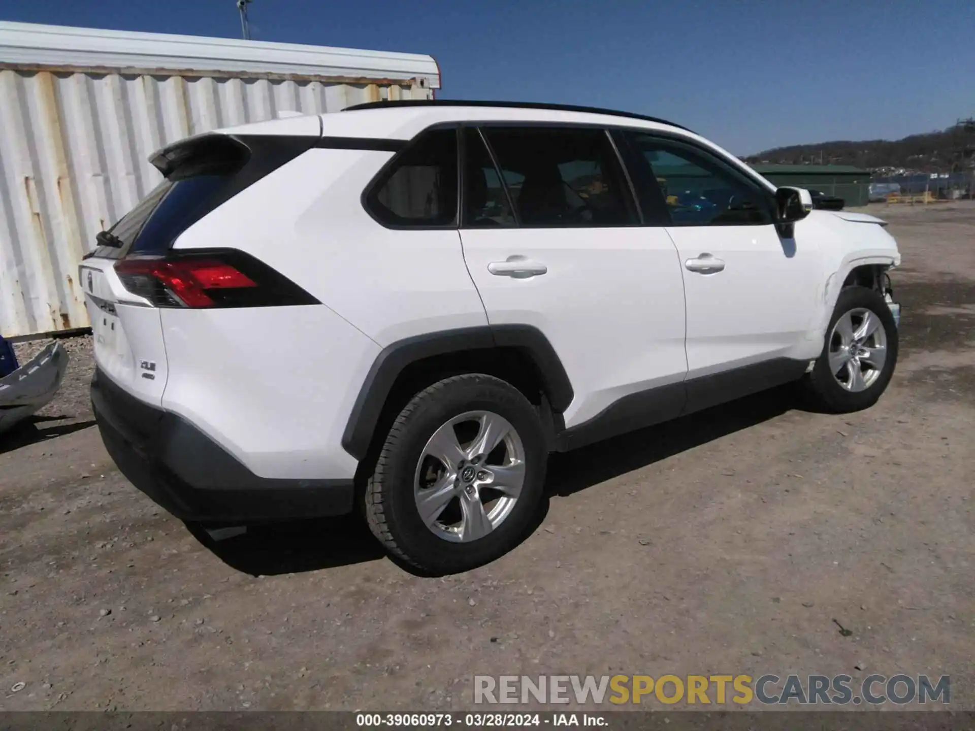 4 Photograph of a damaged car 2T3P1RFV5KC009313 TOYOTA RAV4 2019