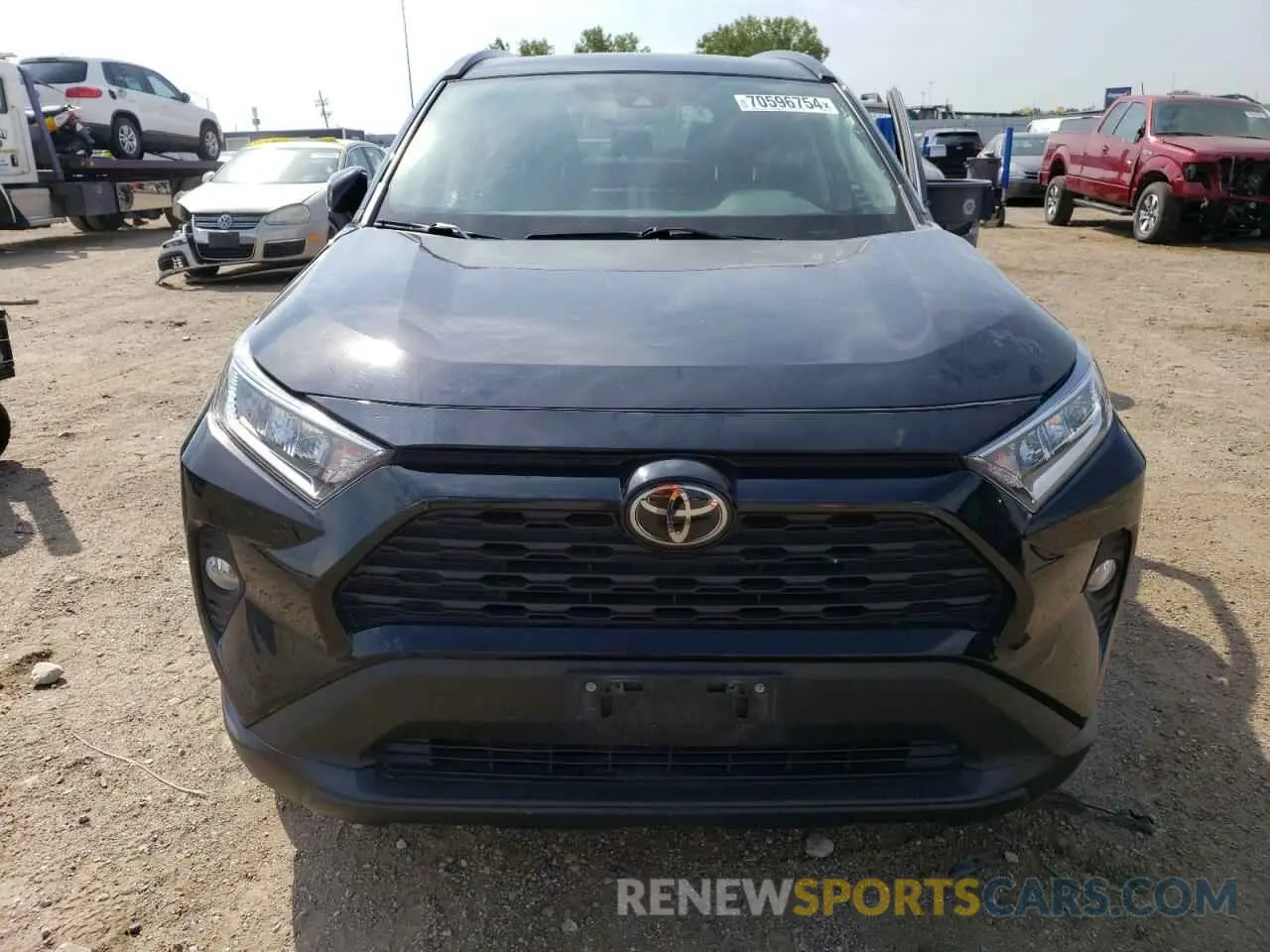 5 Photograph of a damaged car 2T3P1RFV5KC014463 TOYOTA RAV4 2019