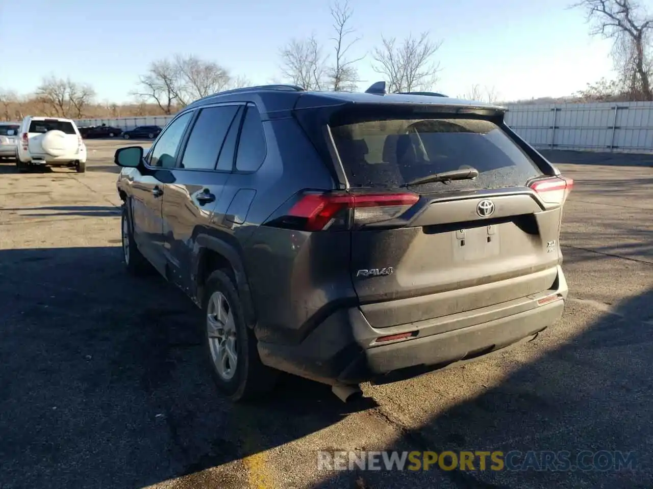 3 Photograph of a damaged car 2T3P1RFV5KC018562 TOYOTA RAV4 2019