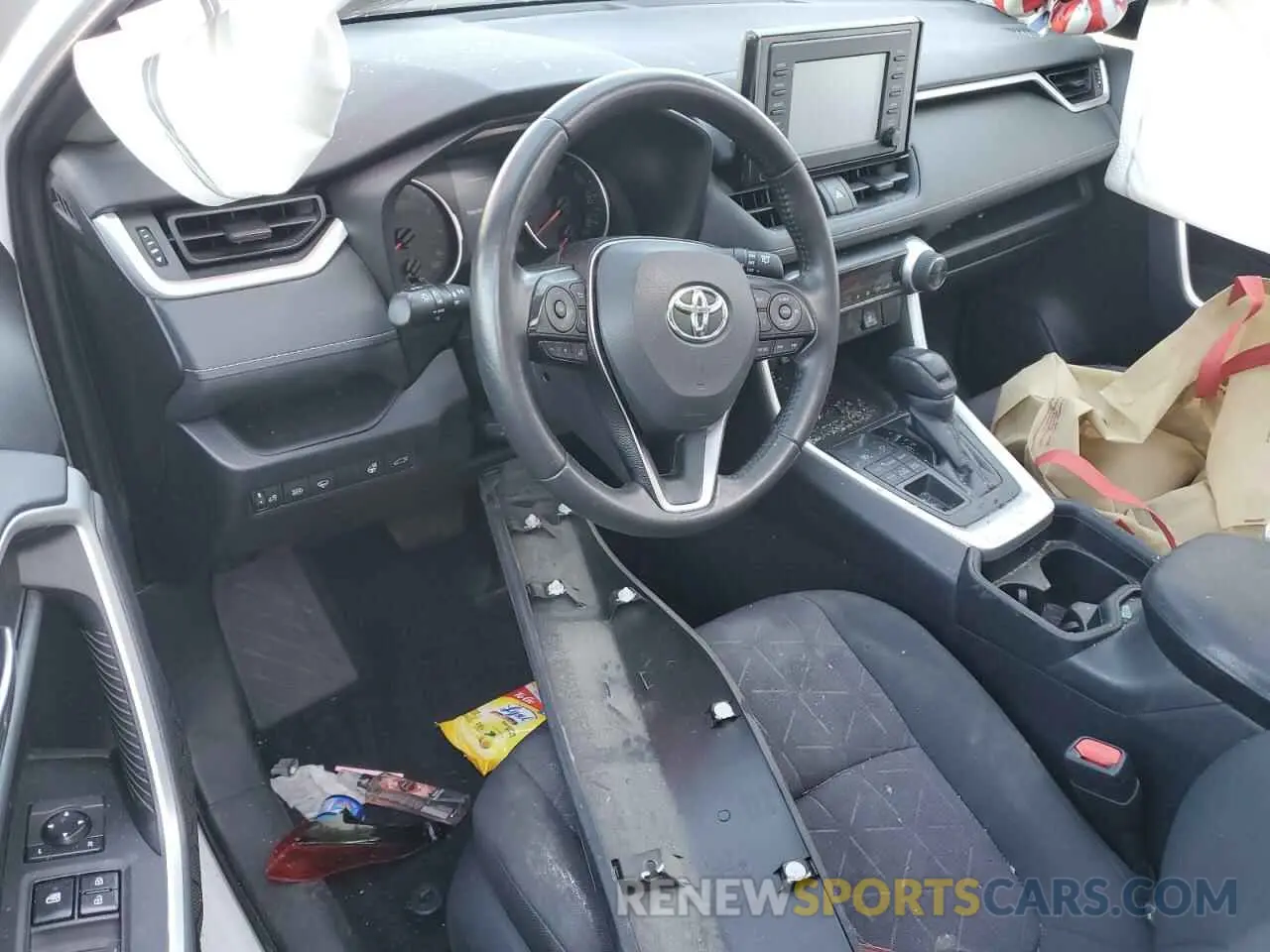 8 Photograph of a damaged car 2T3P1RFV5KC026578 TOYOTA RAV4 2019