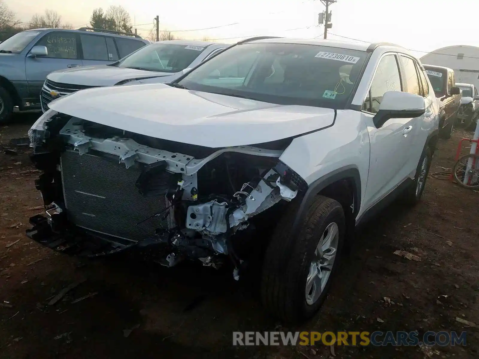 2 Photograph of a damaged car 2T3P1RFV5KW012310 TOYOTA RAV4 2019