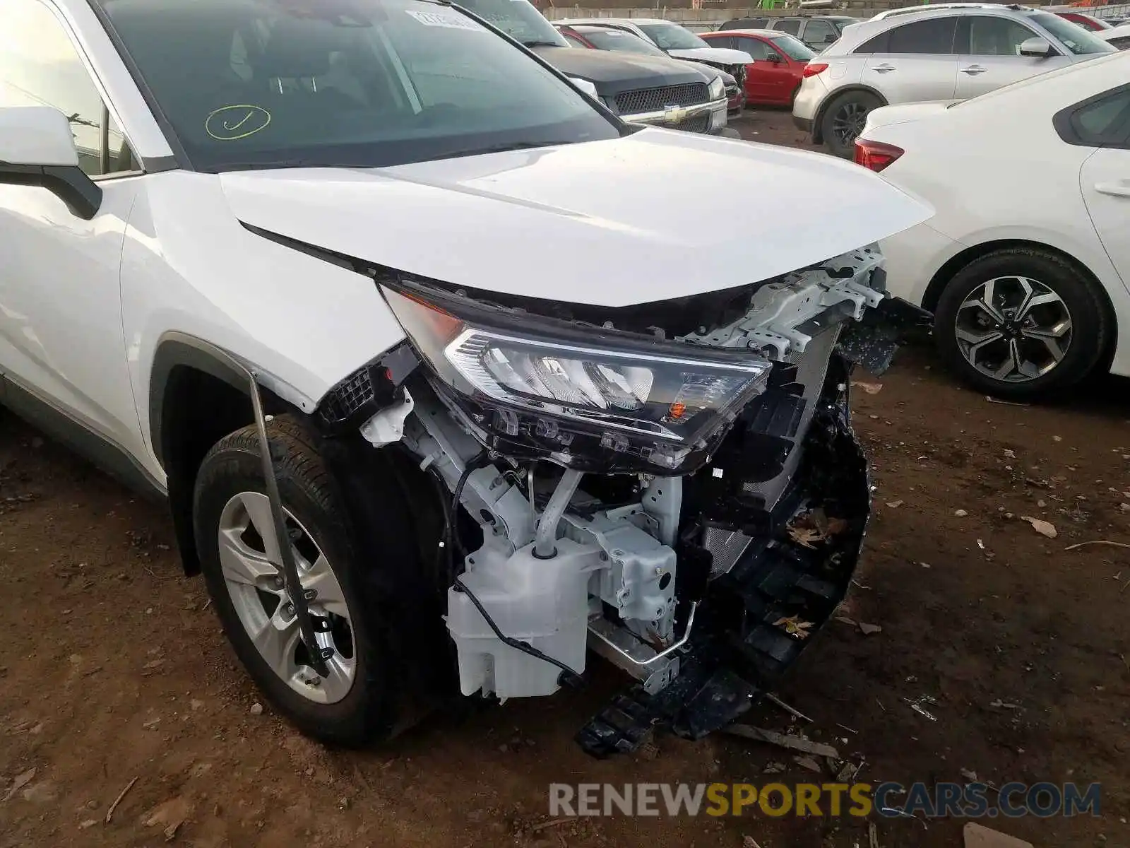 9 Photograph of a damaged car 2T3P1RFV5KW012310 TOYOTA RAV4 2019