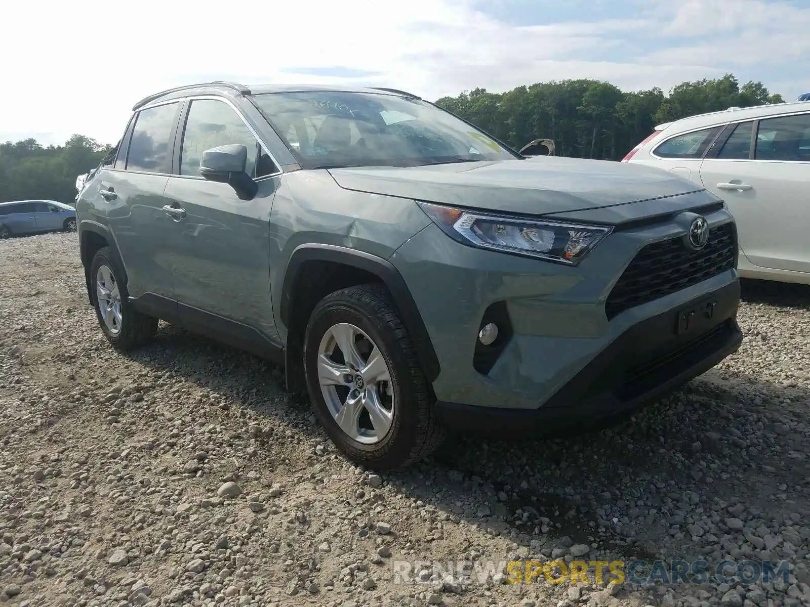 1 Photograph of a damaged car 2T3P1RFV5KW048353 TOYOTA RAV4 2019