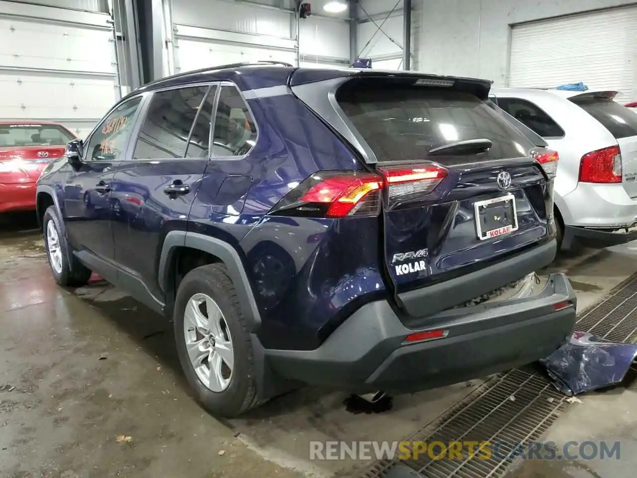 3 Photograph of a damaged car 2T3P1RFV5KW052645 TOYOTA RAV4 2019