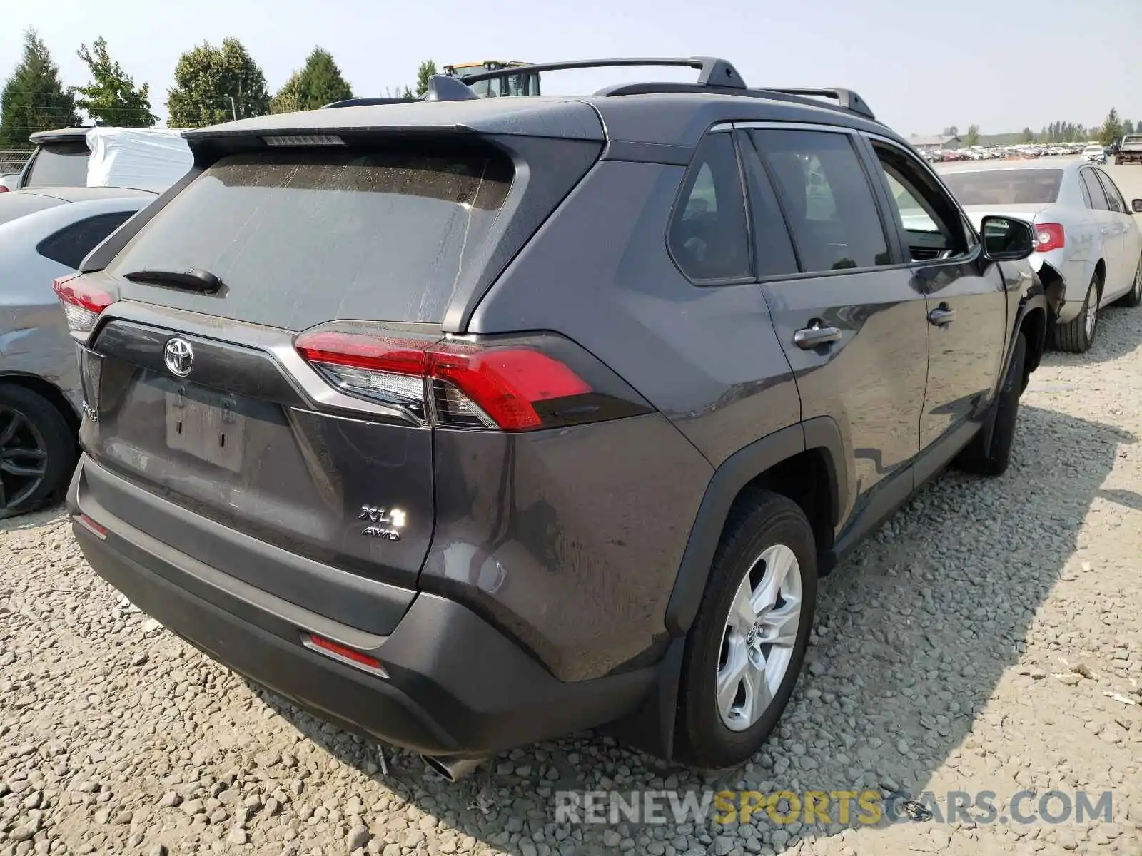 4 Photograph of a damaged car 2T3P1RFV5KW054475 TOYOTA RAV4 2019