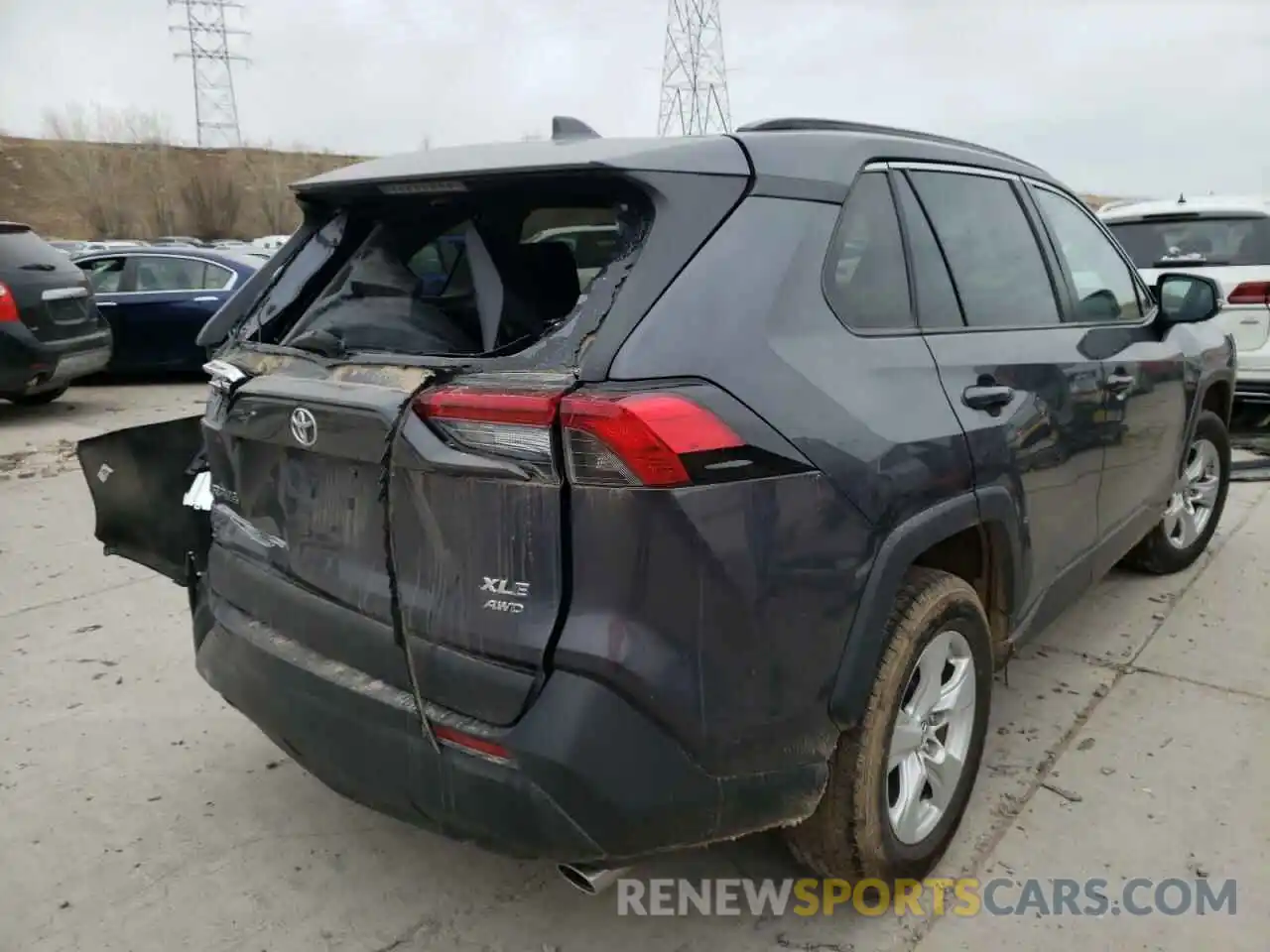 4 Photograph of a damaged car 2T3P1RFV5KW059062 TOYOTA RAV4 2019