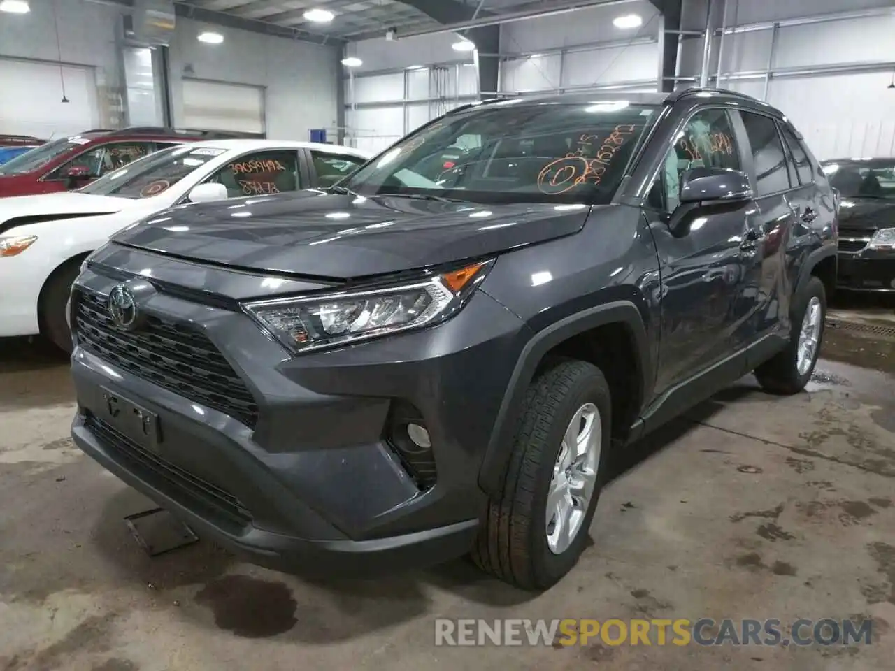 2 Photograph of a damaged car 2T3P1RFV5KW059384 TOYOTA RAV4 2019