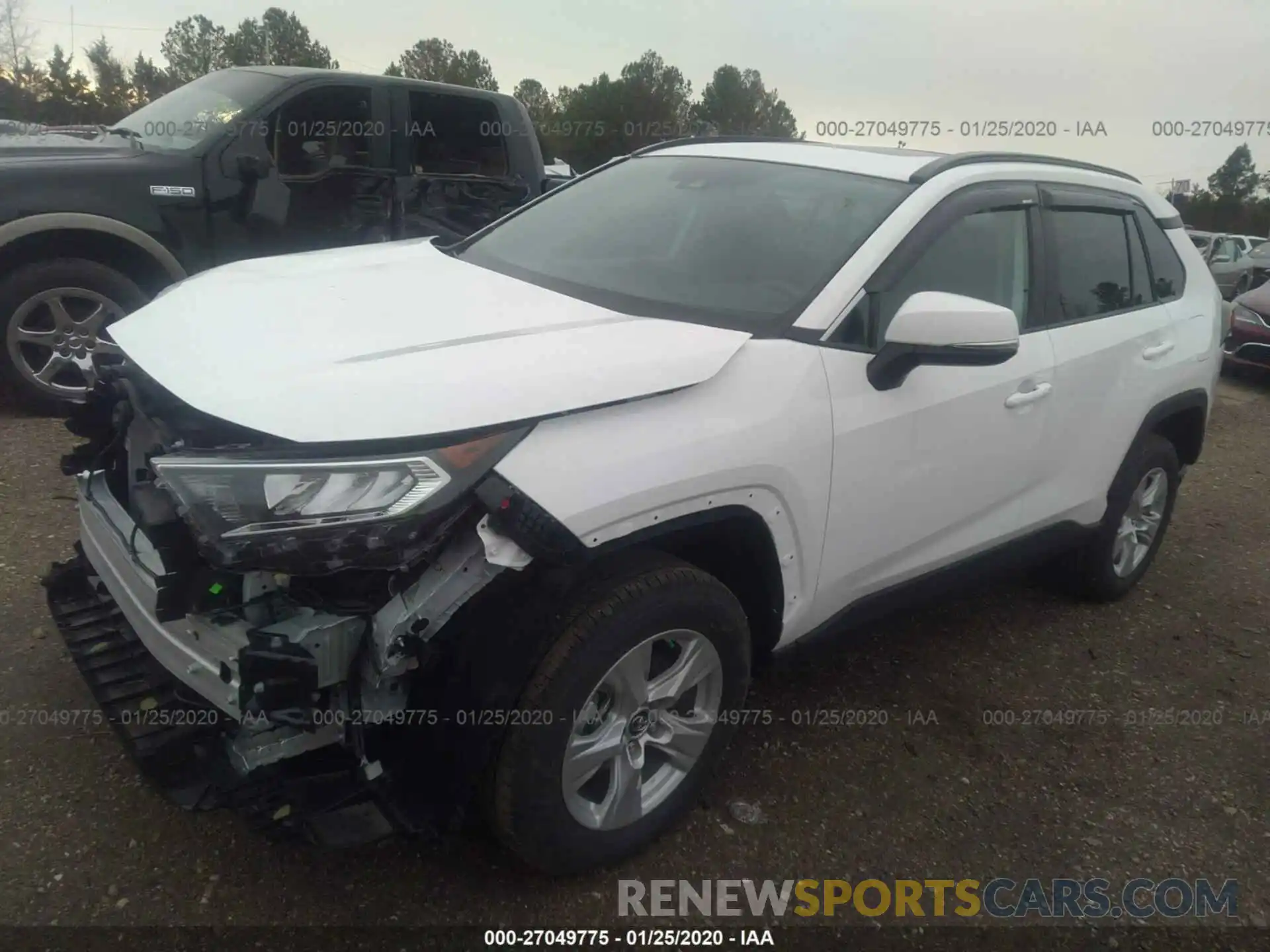 2 Photograph of a damaged car 2T3P1RFV5KW075777 TOYOTA RAV4 2019