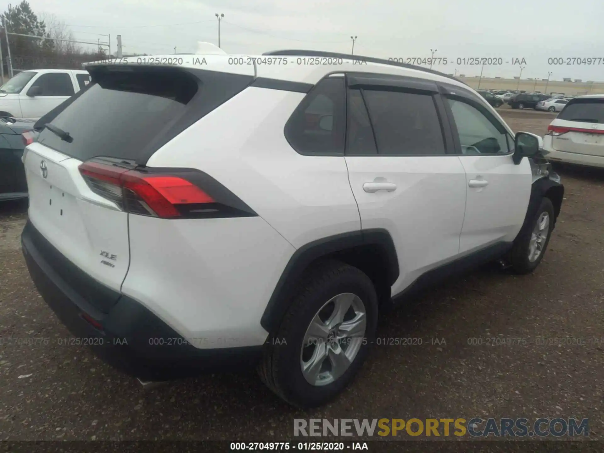 4 Photograph of a damaged car 2T3P1RFV5KW075777 TOYOTA RAV4 2019