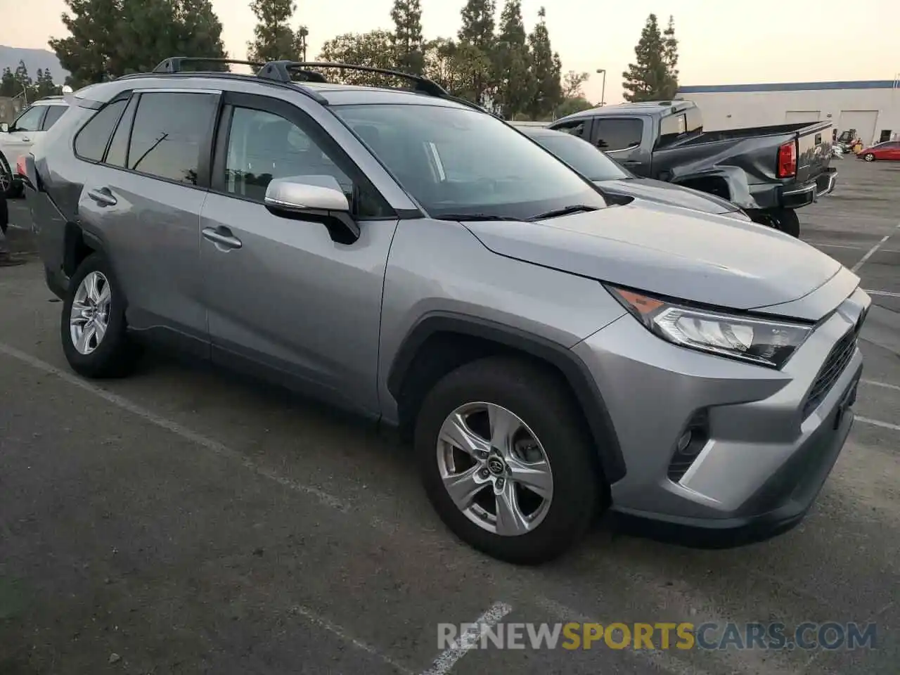 4 Photograph of a damaged car 2T3P1RFV6KC006954 TOYOTA RAV4 2019