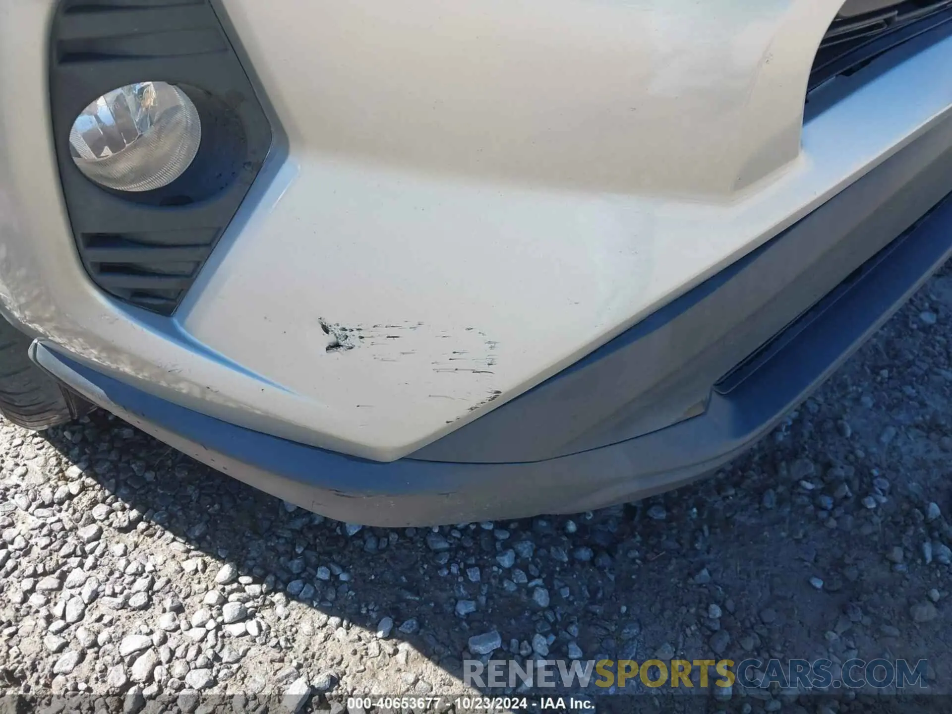 18 Photograph of a damaged car 2T3P1RFV6KC012043 TOYOTA RAV4 2019