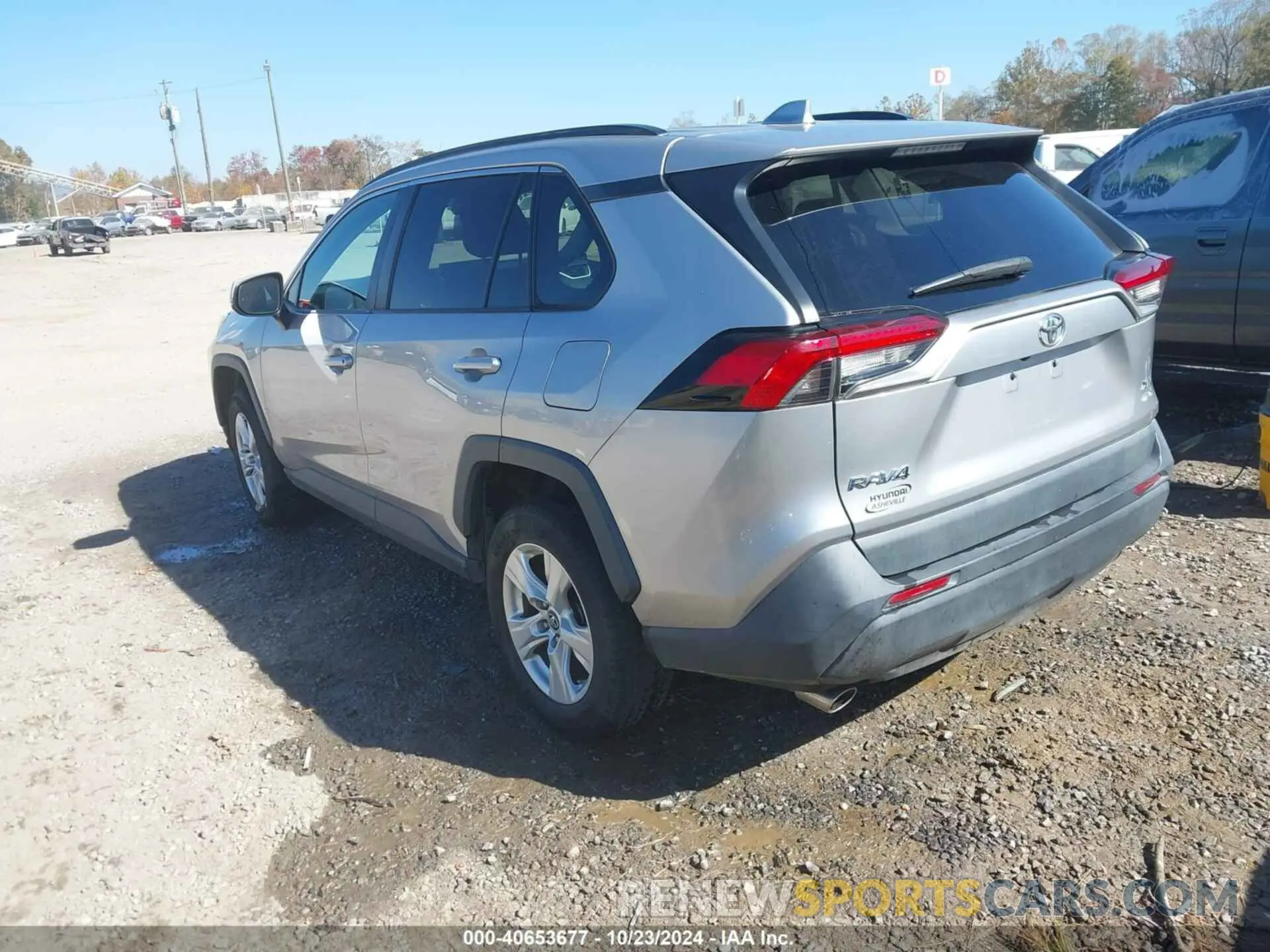 3 Photograph of a damaged car 2T3P1RFV6KC012043 TOYOTA RAV4 2019