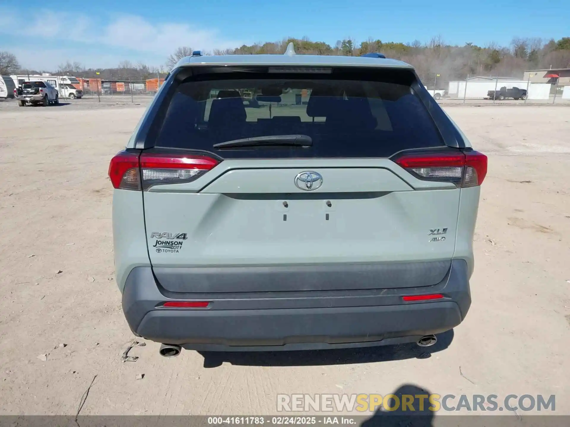 16 Photograph of a damaged car 2T3P1RFV6KC017002 TOYOTA RAV4 2019