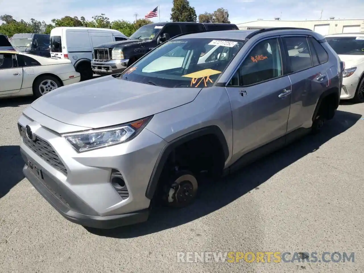 2 Photograph of a damaged car 2T3P1RFV6KC038884 TOYOTA RAV4 2019