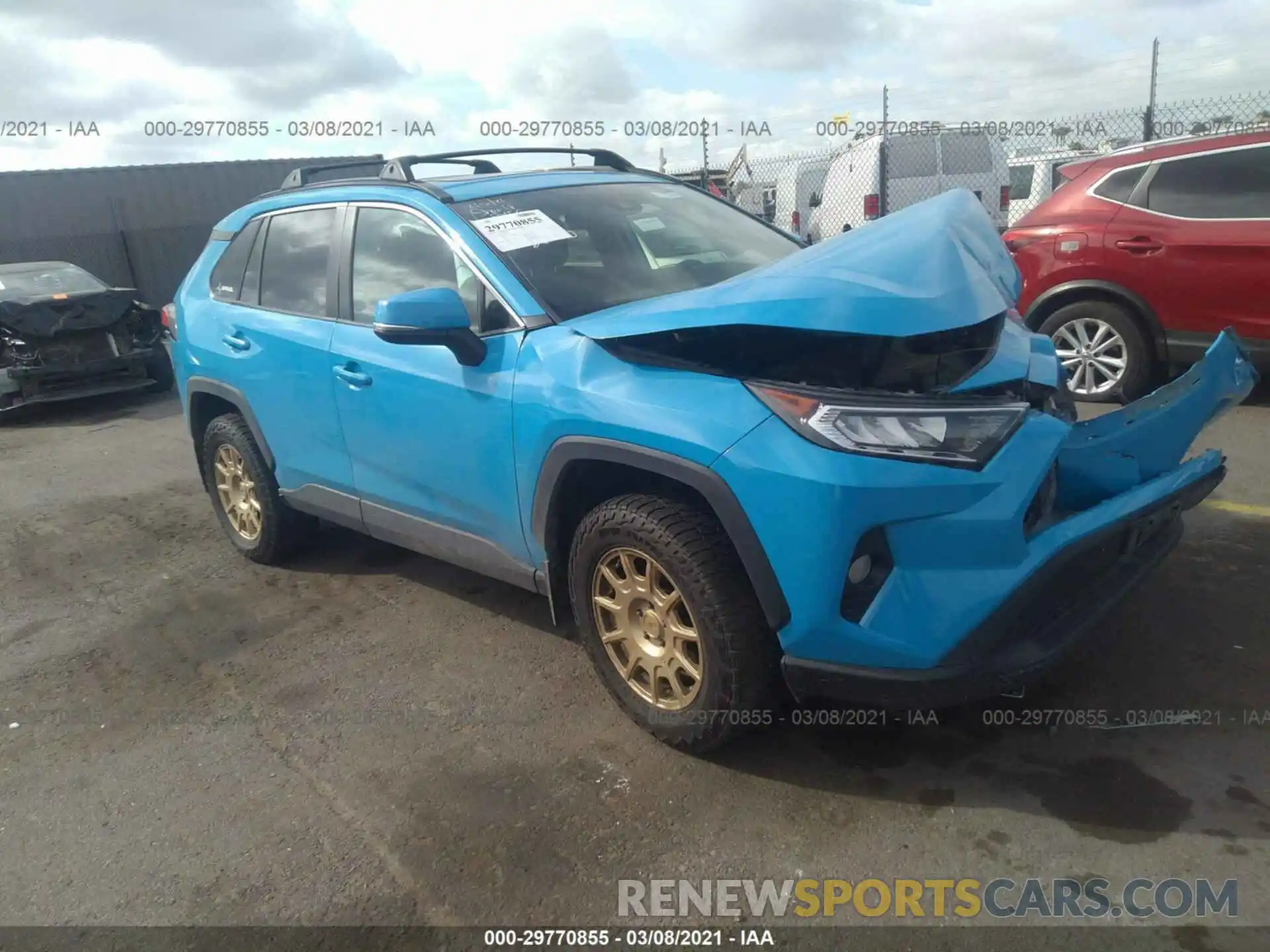 1 Photograph of a damaged car 2T3P1RFV6KW017015 TOYOTA RAV4 2019