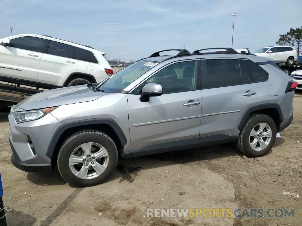 1 Photograph of a damaged car 2T3P1RFV6KW022134 TOYOTA RAV4 2019