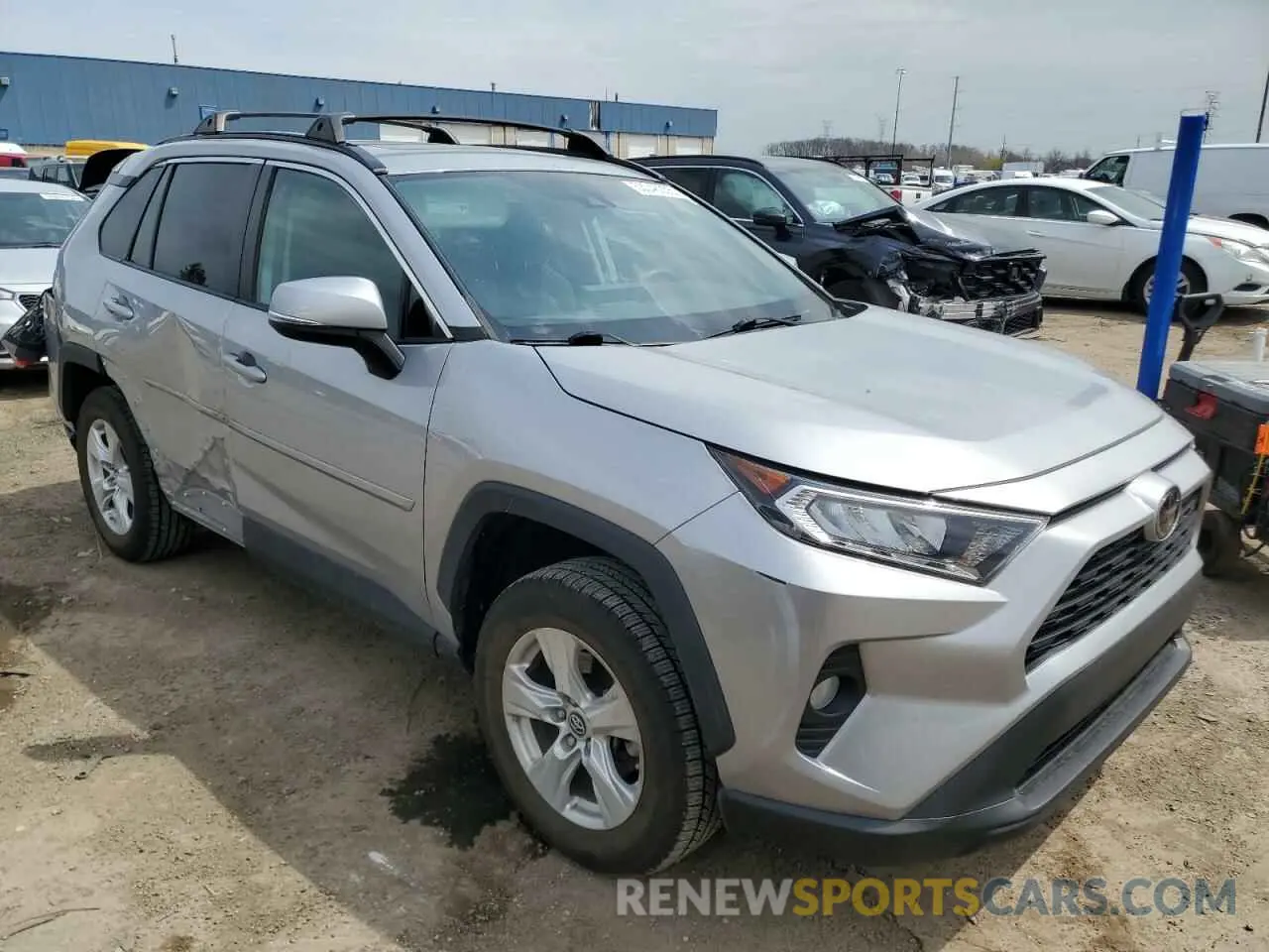 4 Photograph of a damaged car 2T3P1RFV6KW022134 TOYOTA RAV4 2019