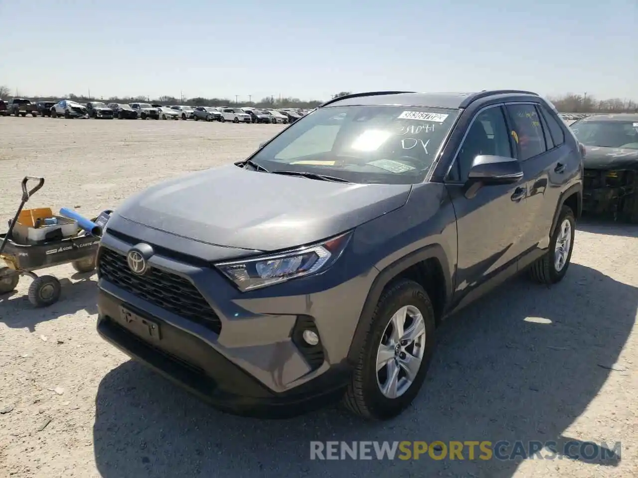 2 Photograph of a damaged car 2T3P1RFV6KW033778 TOYOTA RAV4 2019