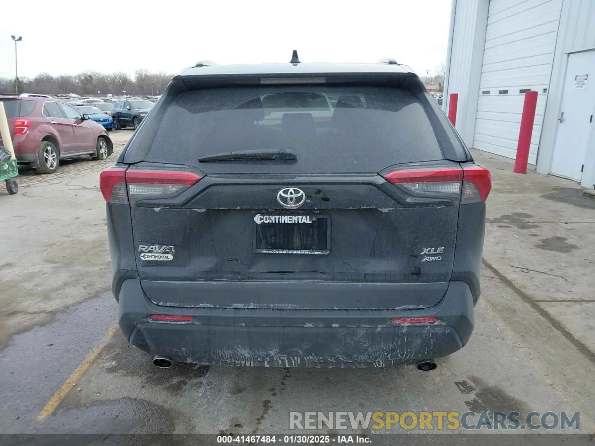 16 Photograph of a damaged car 2T3P1RFV6KW043114 TOYOTA RAV4 2019