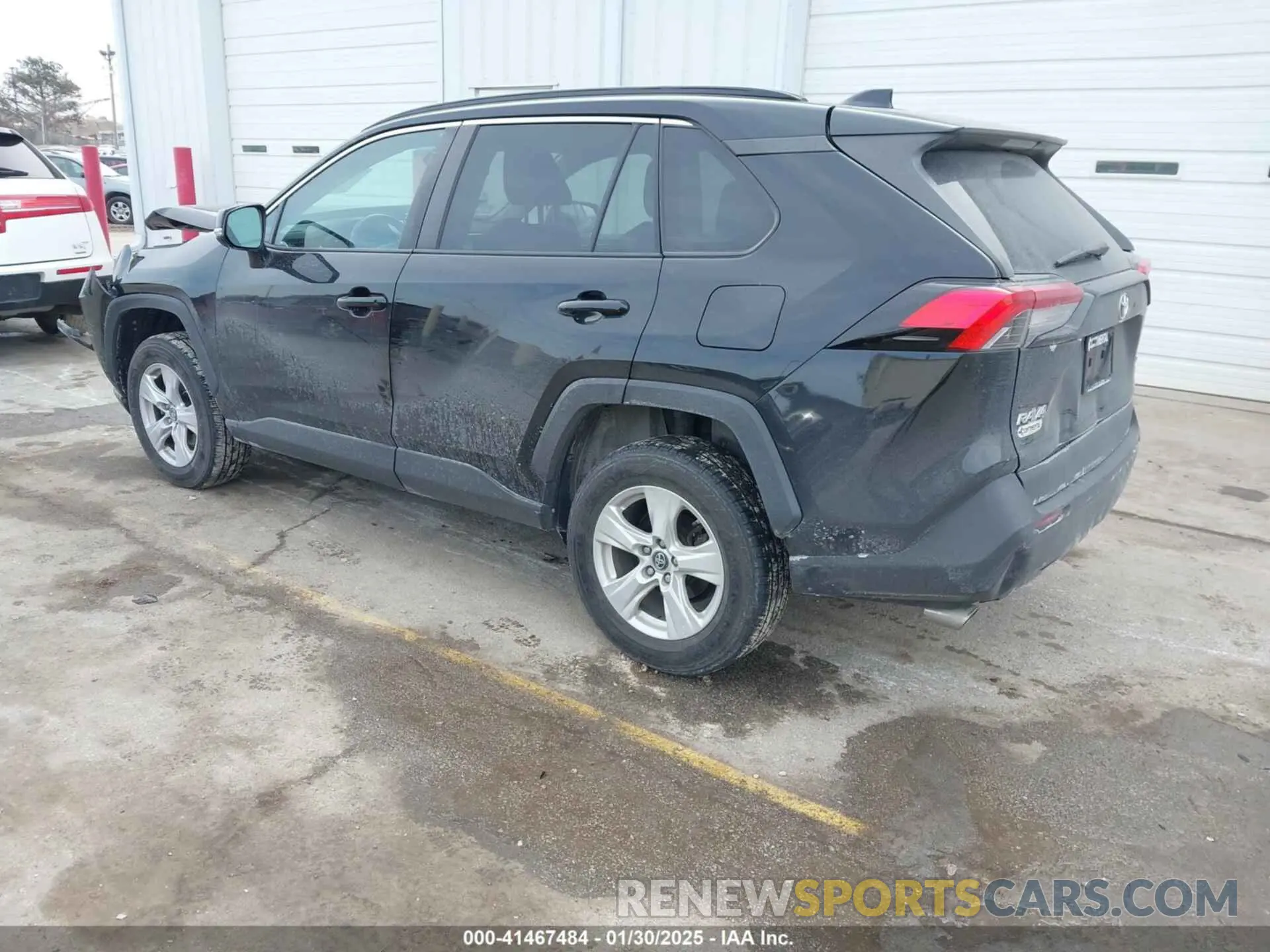 3 Photograph of a damaged car 2T3P1RFV6KW043114 TOYOTA RAV4 2019