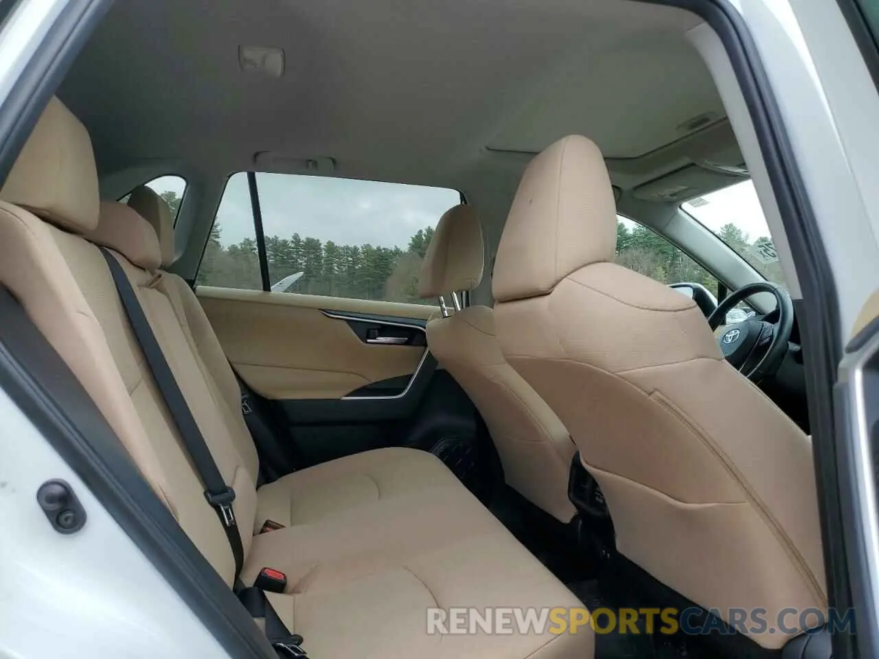11 Photograph of a damaged car 2T3P1RFV6KW056039 TOYOTA RAV4 2019
