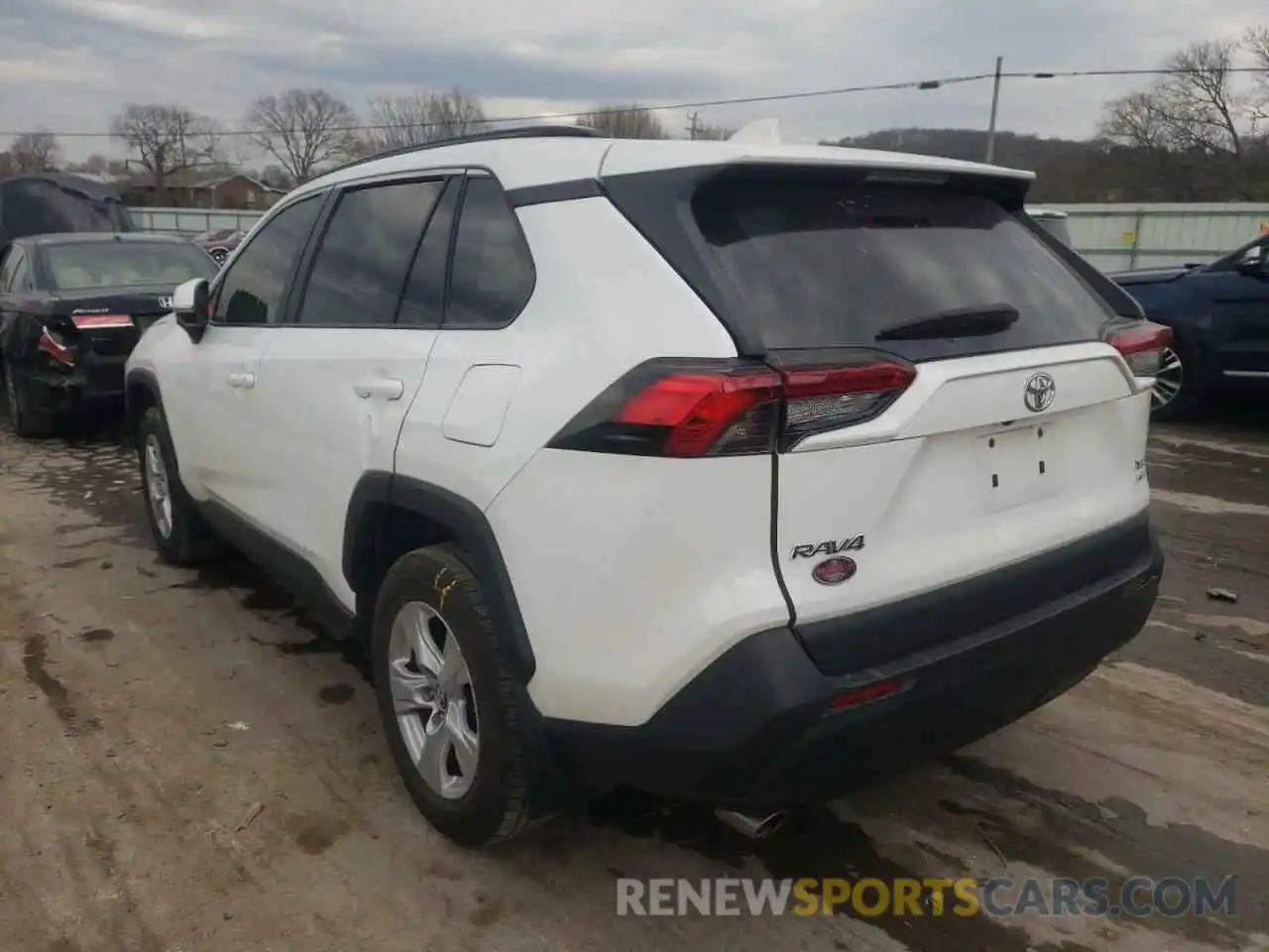 3 Photograph of a damaged car 2T3P1RFV6KW058650 TOYOTA RAV4 2019