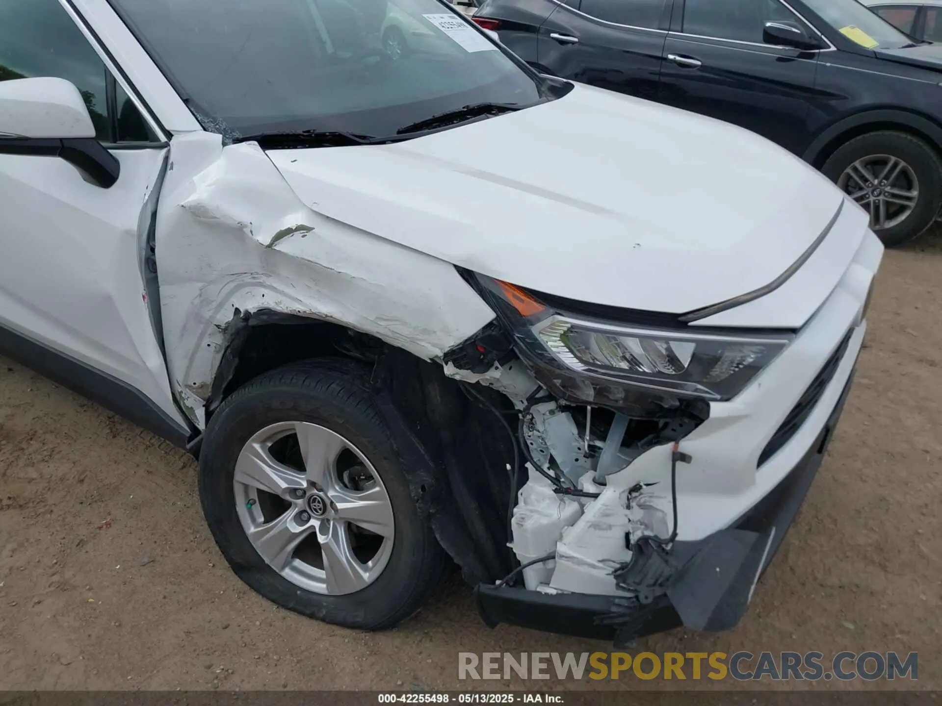 6 Photograph of a damaged car 2T3P1RFV6KW081863 TOYOTA RAV4 2019