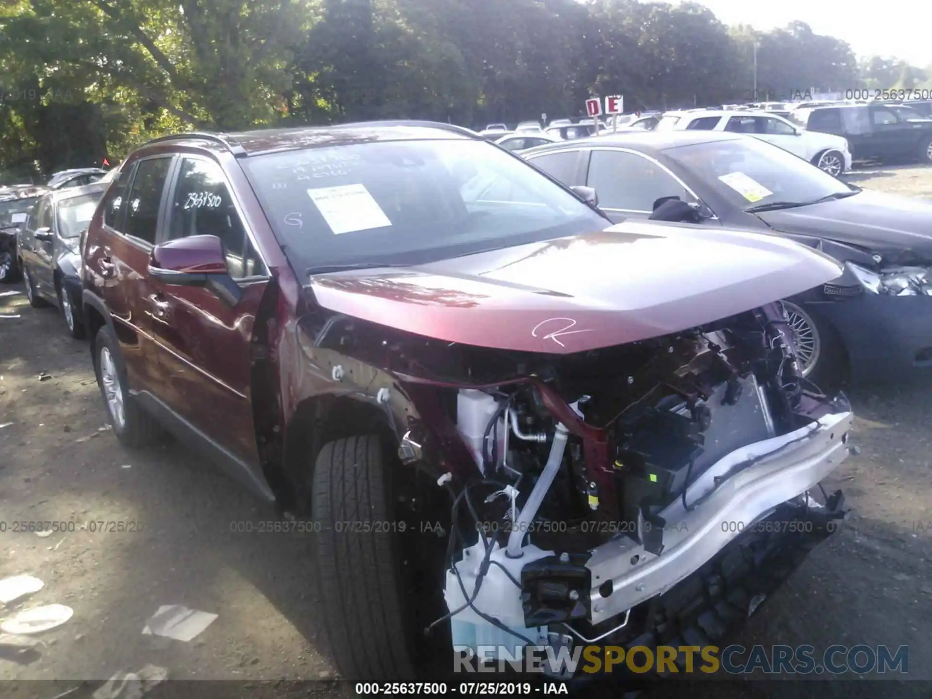 1 Photograph of a damaged car 2T3P1RFV7KC002945 TOYOTA RAV4 2019