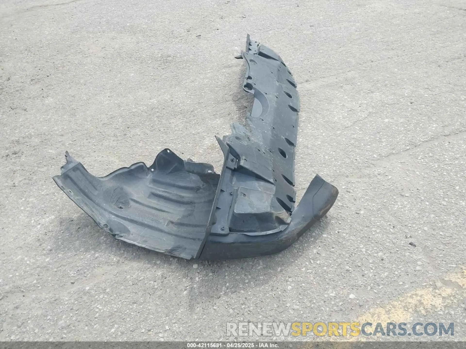 12 Photograph of a damaged car 2T3P1RFV7KC007112 TOYOTA RAV4 2019