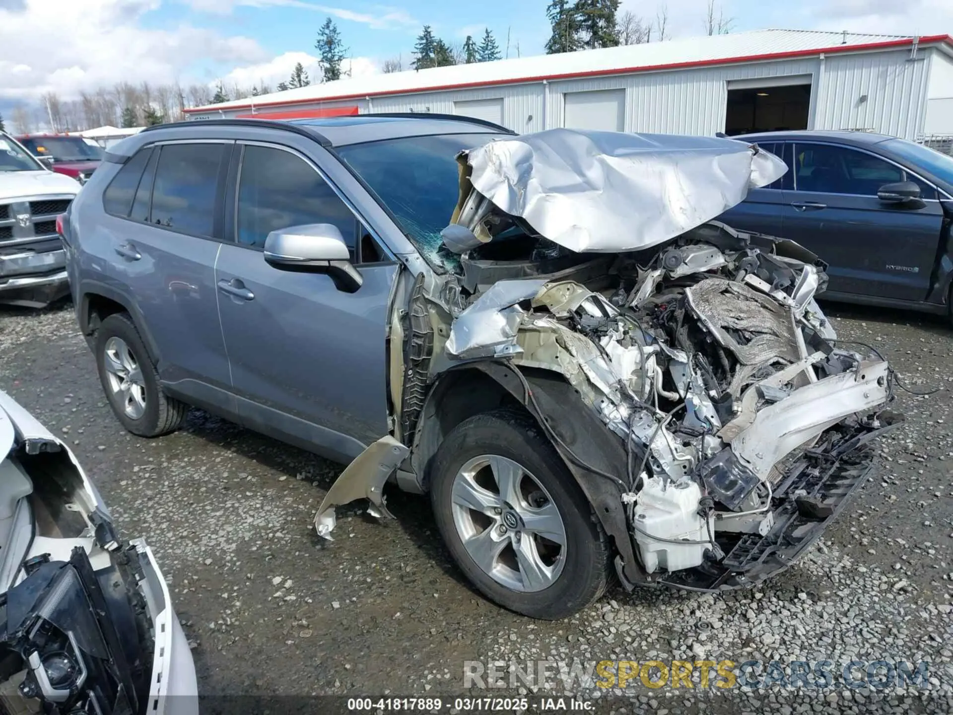 13 Photograph of a damaged car 2T3P1RFV7KC011659 TOYOTA RAV4 2019