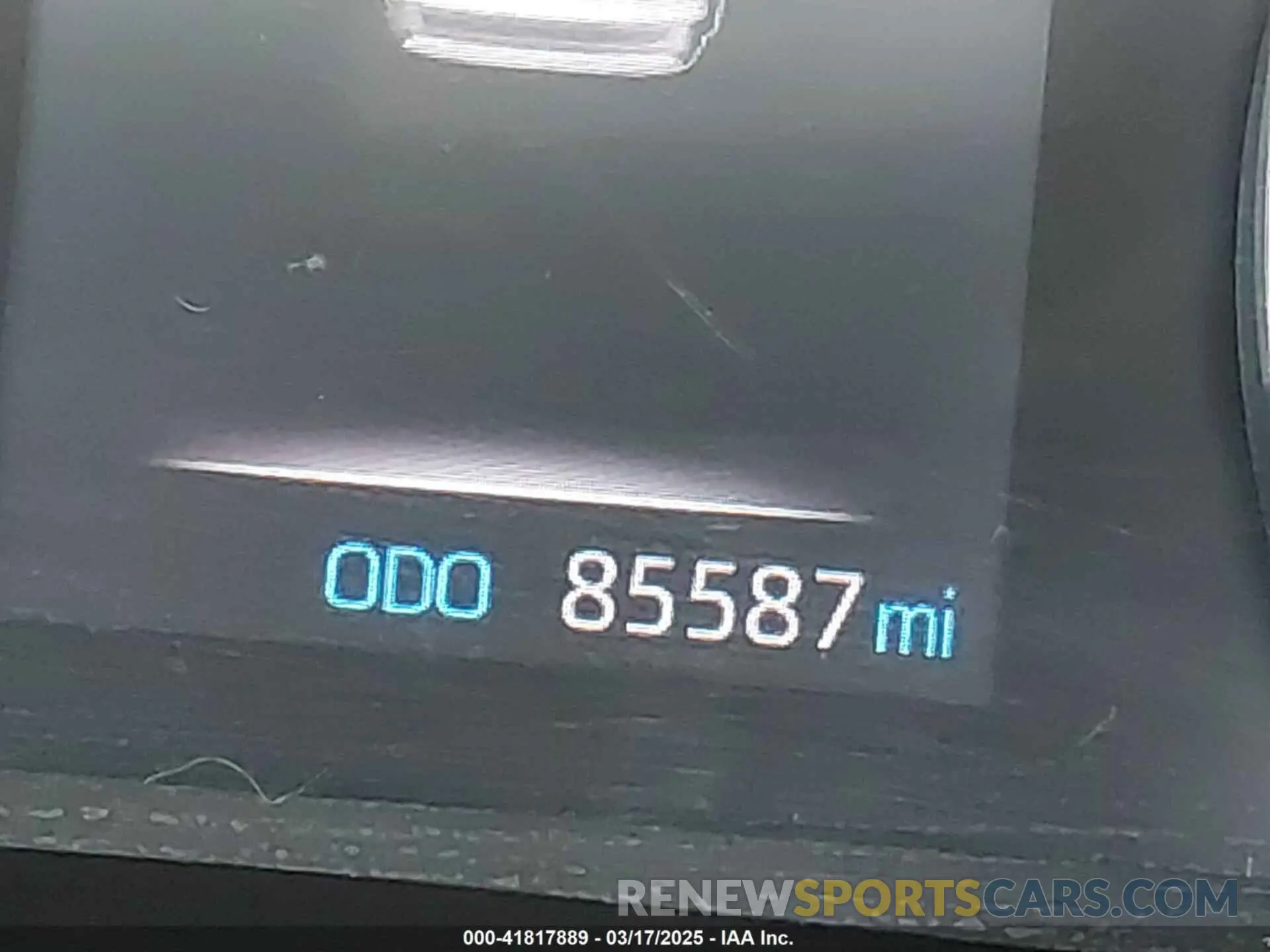 15 Photograph of a damaged car 2T3P1RFV7KC011659 TOYOTA RAV4 2019