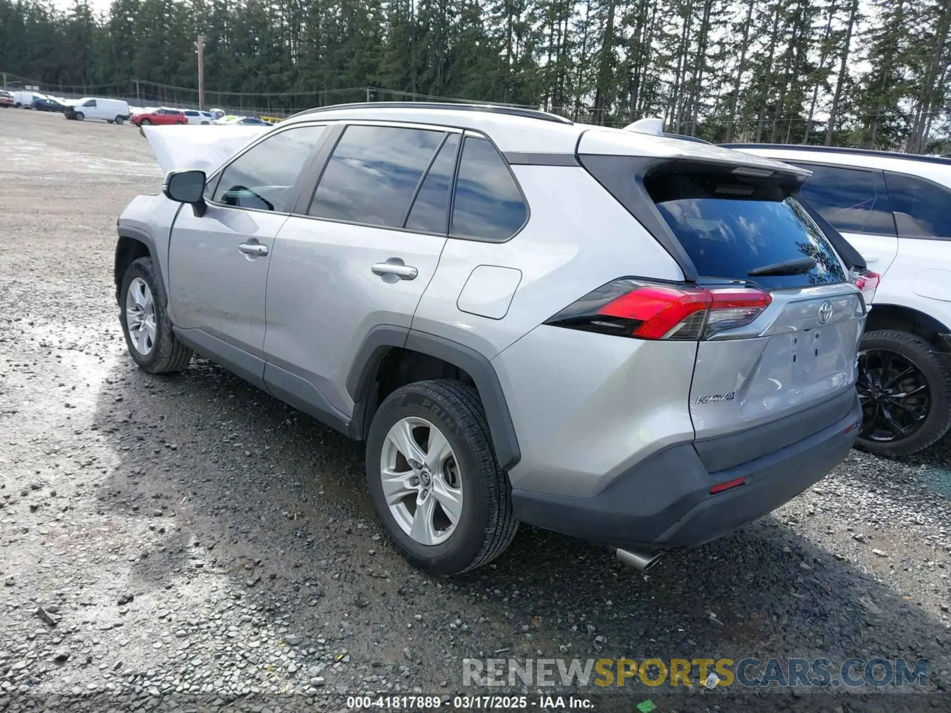 3 Photograph of a damaged car 2T3P1RFV7KC011659 TOYOTA RAV4 2019